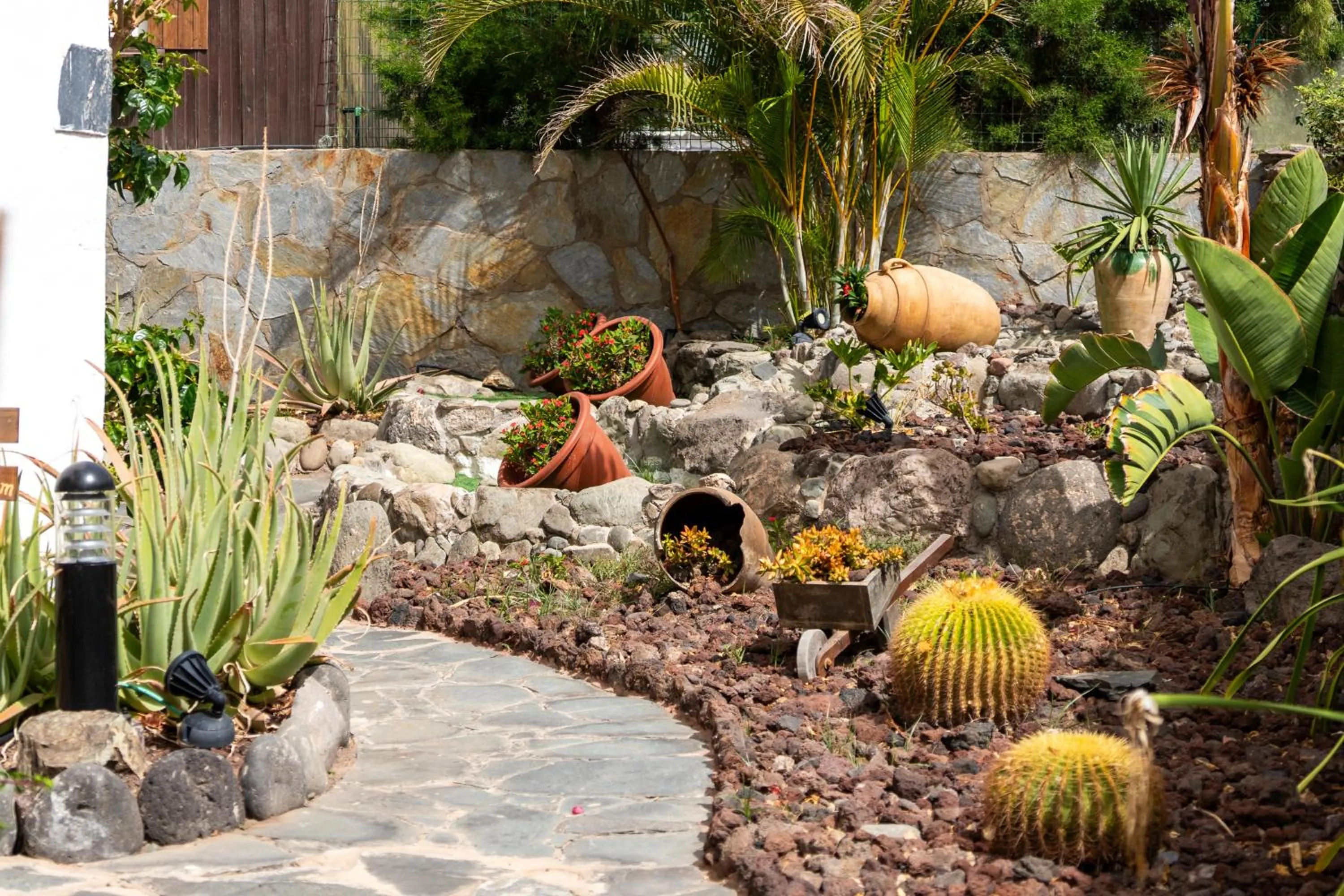 Garden in Alsol El Chaparral