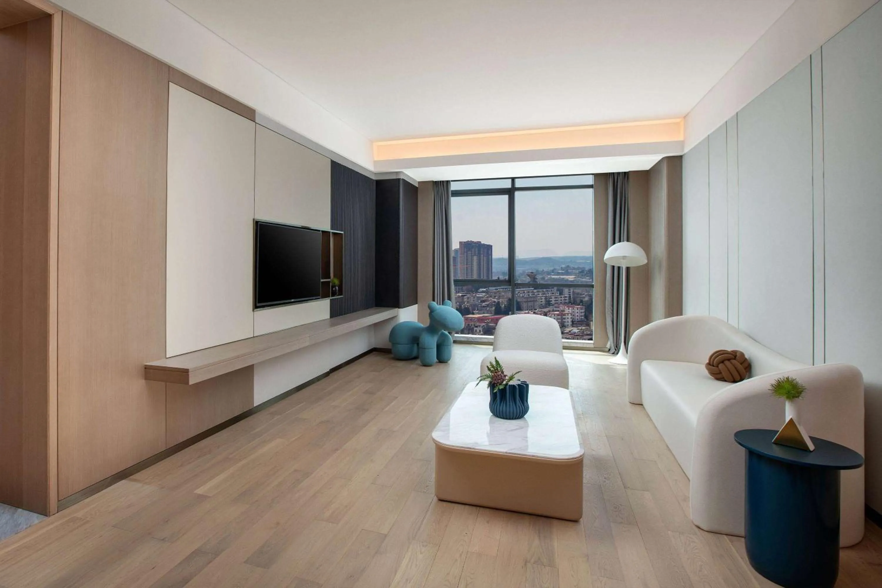 Photo of the whole room, Seating Area in Wingate by Wyndham Kunming Airport