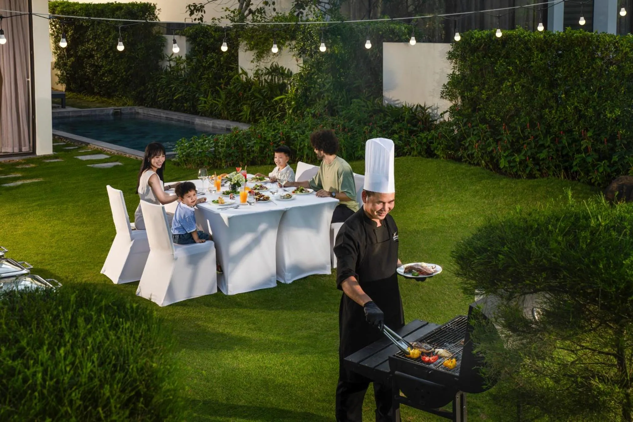 Dinner in Wyndham Hoi An Royal Beachfront Resort & Villas