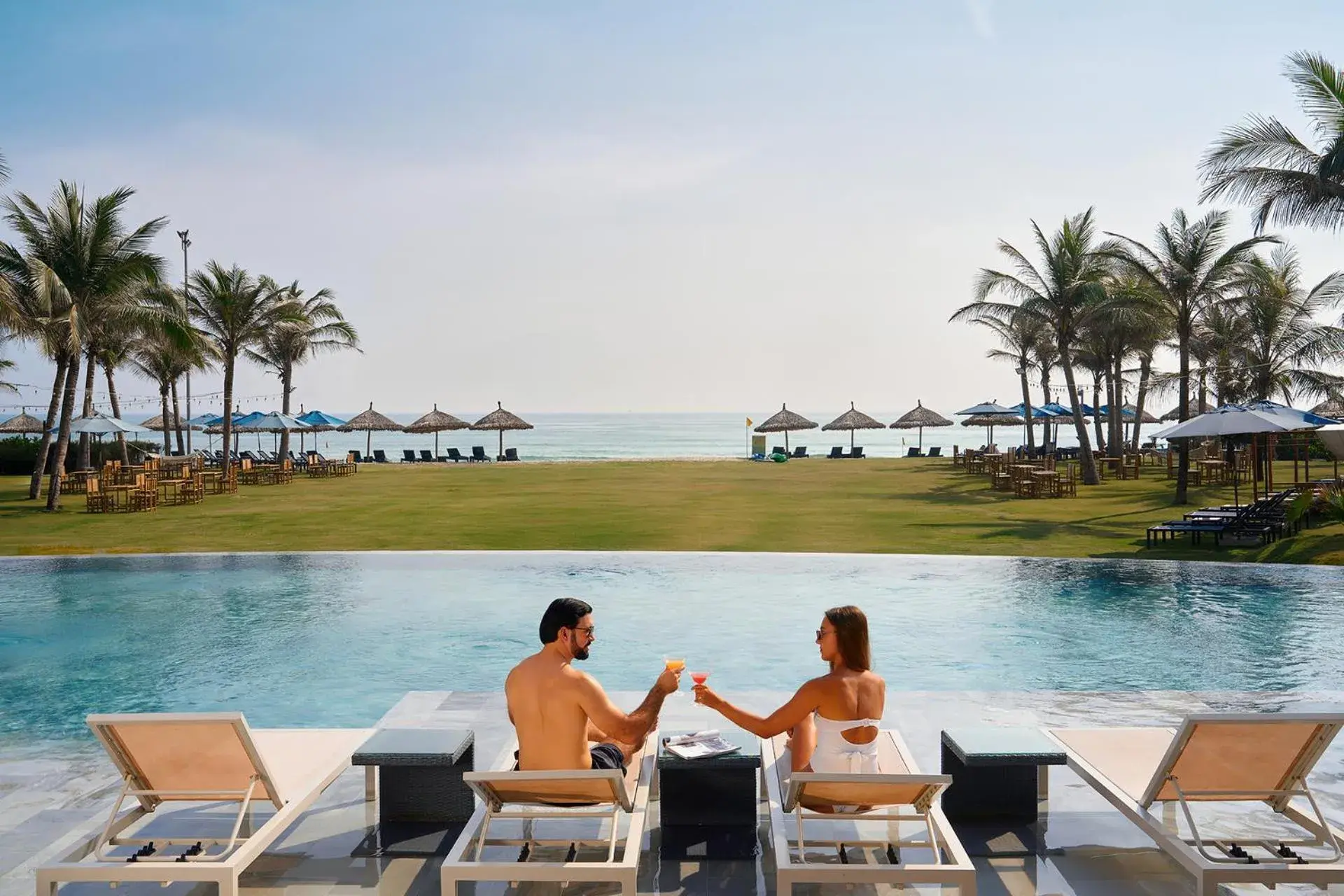 Lounge or bar in Wyndham Hoi An Royal Beachfront Resort & Villas Lounge or bar in Wyndham Hoi An Royal Beachfront Resort & Villas