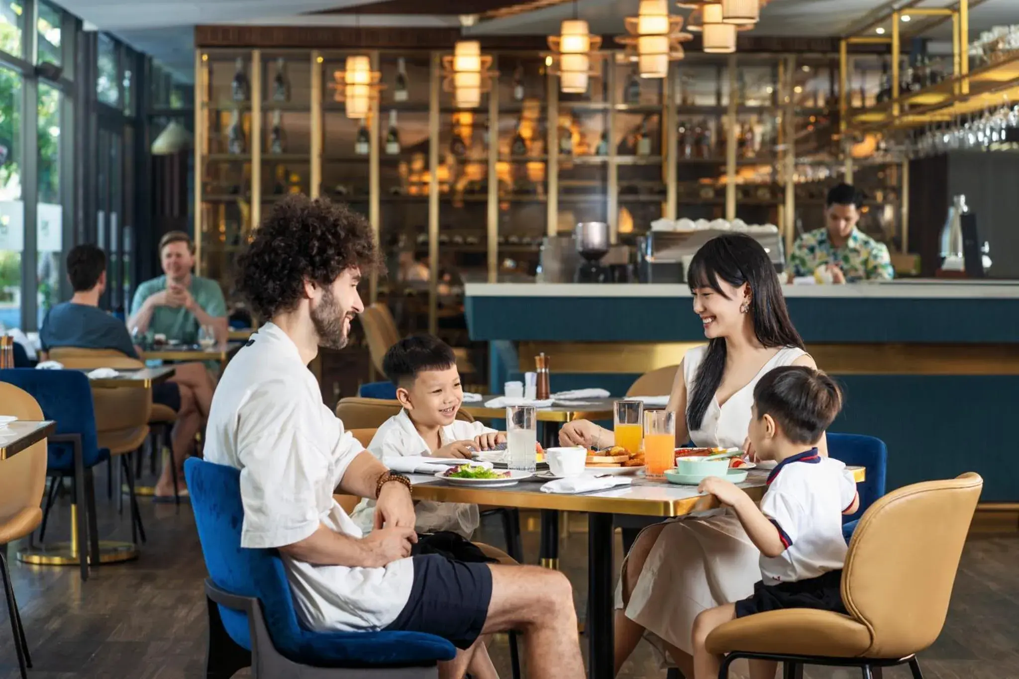 Restaurant/places to eat in Wyndham Hoi An Royal Beachfront Resort & Villas Restaurant/places to eat in Wyndham Hoi An Royal Beachfront Resort & Villas