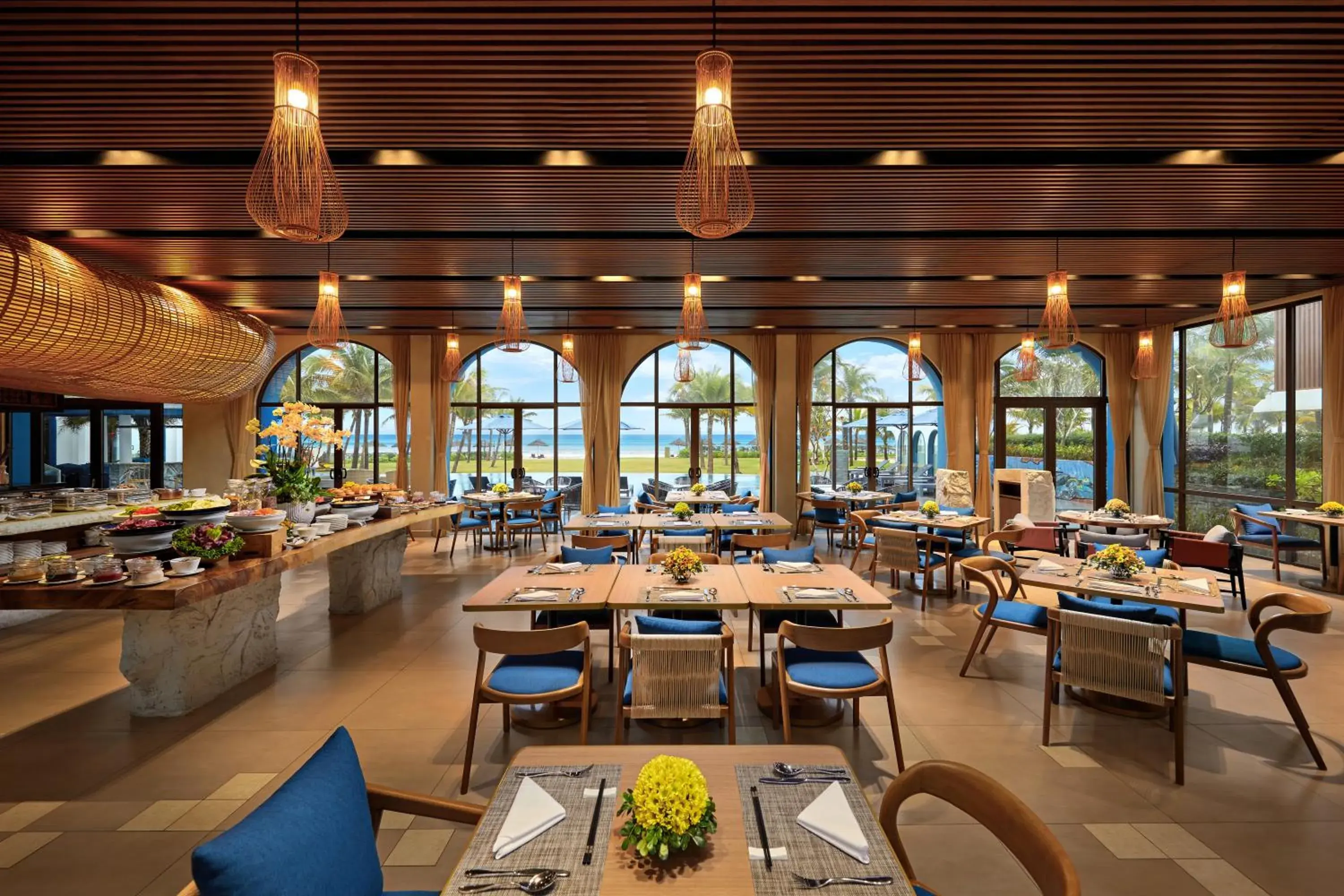 Restaurant/places to eat in Wyndham Hoi An Royal Beachfront Resort & Villas Restaurant/places to eat in Wyndham Hoi An Royal Beachfront Resort & Villas