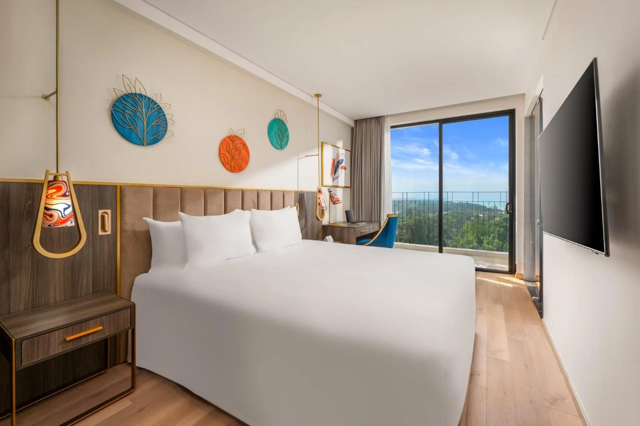 Communal lounge/ TV room, Bed in Wyndham Hoi An Royal Beachfront Resort & Villas