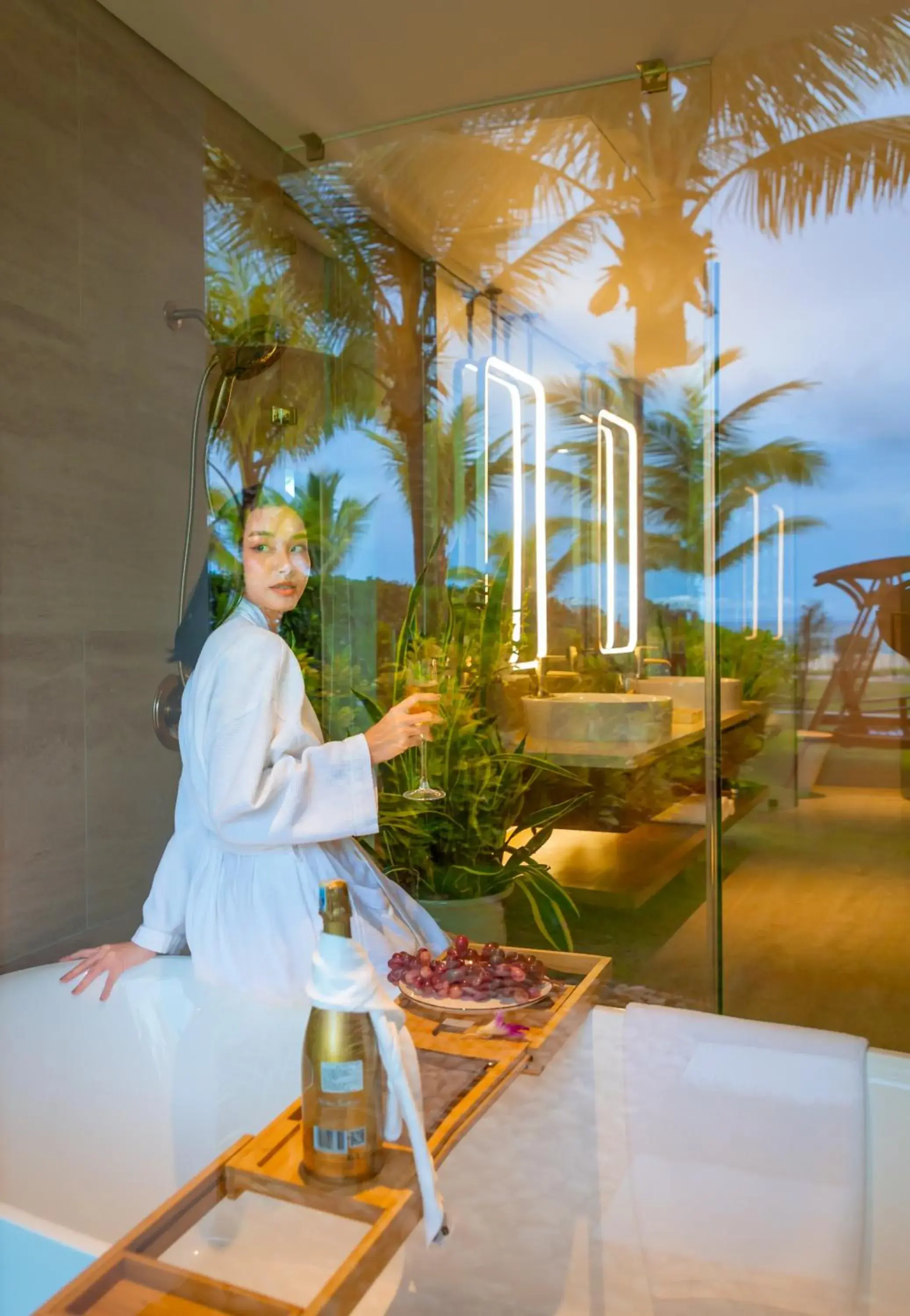 Bathroom in Wyndham Hoi An Royal Beachfront Resort & Villas Bathroom in Wyndham Hoi An Royal Beachfront Resort & Villas