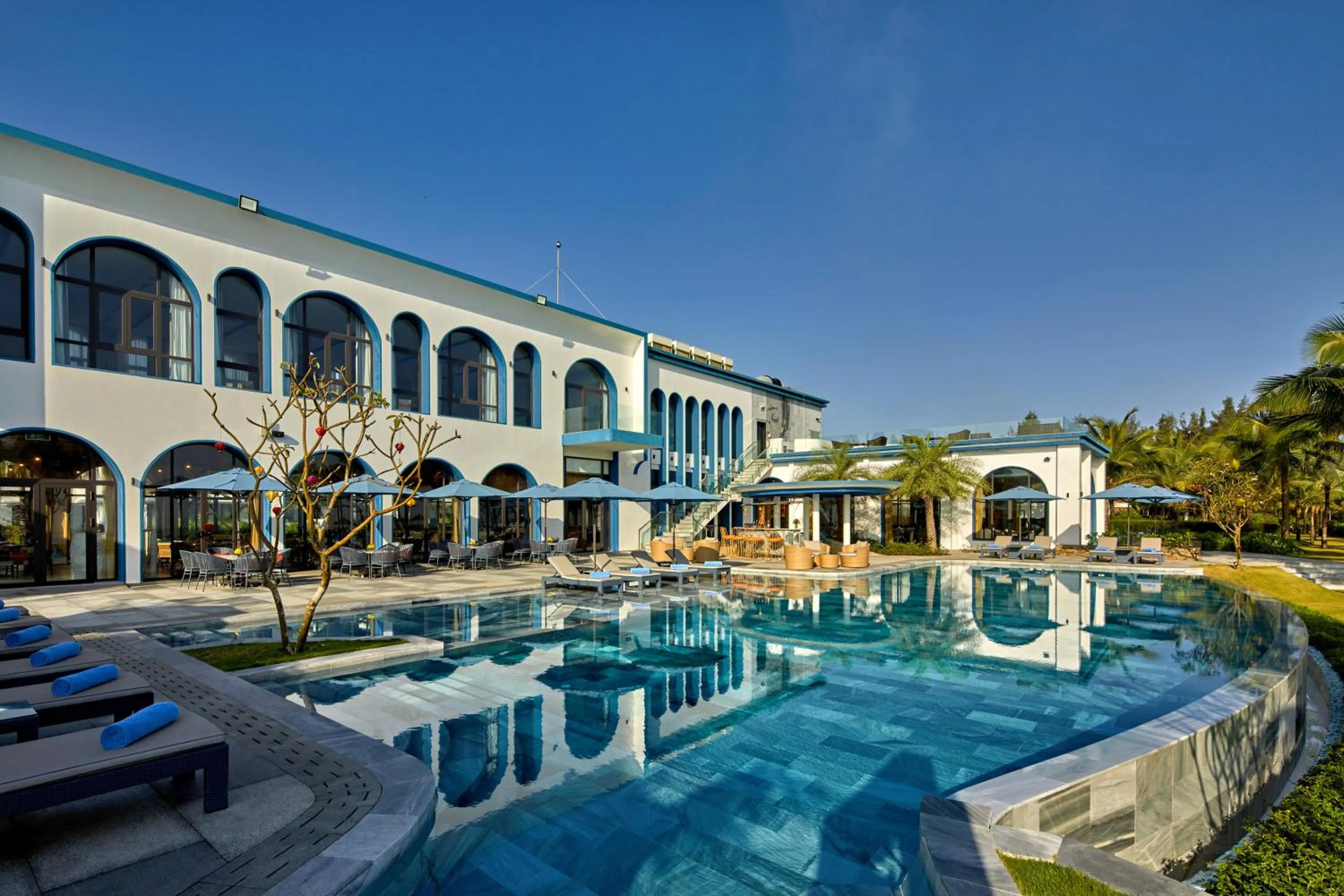 Swimming pool in Wyndham Hoi An Royal Beachfront Resort & Villas