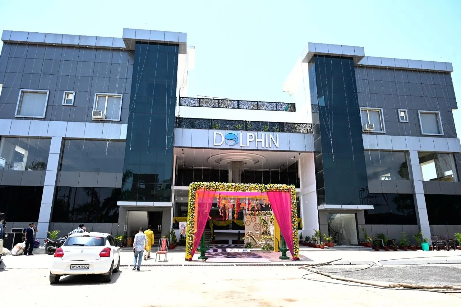 Dolphin Club And Resort