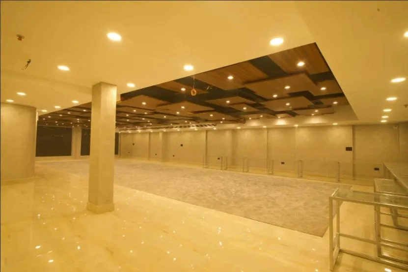 Banquet/Function facilities in Dolphin Club And Resort