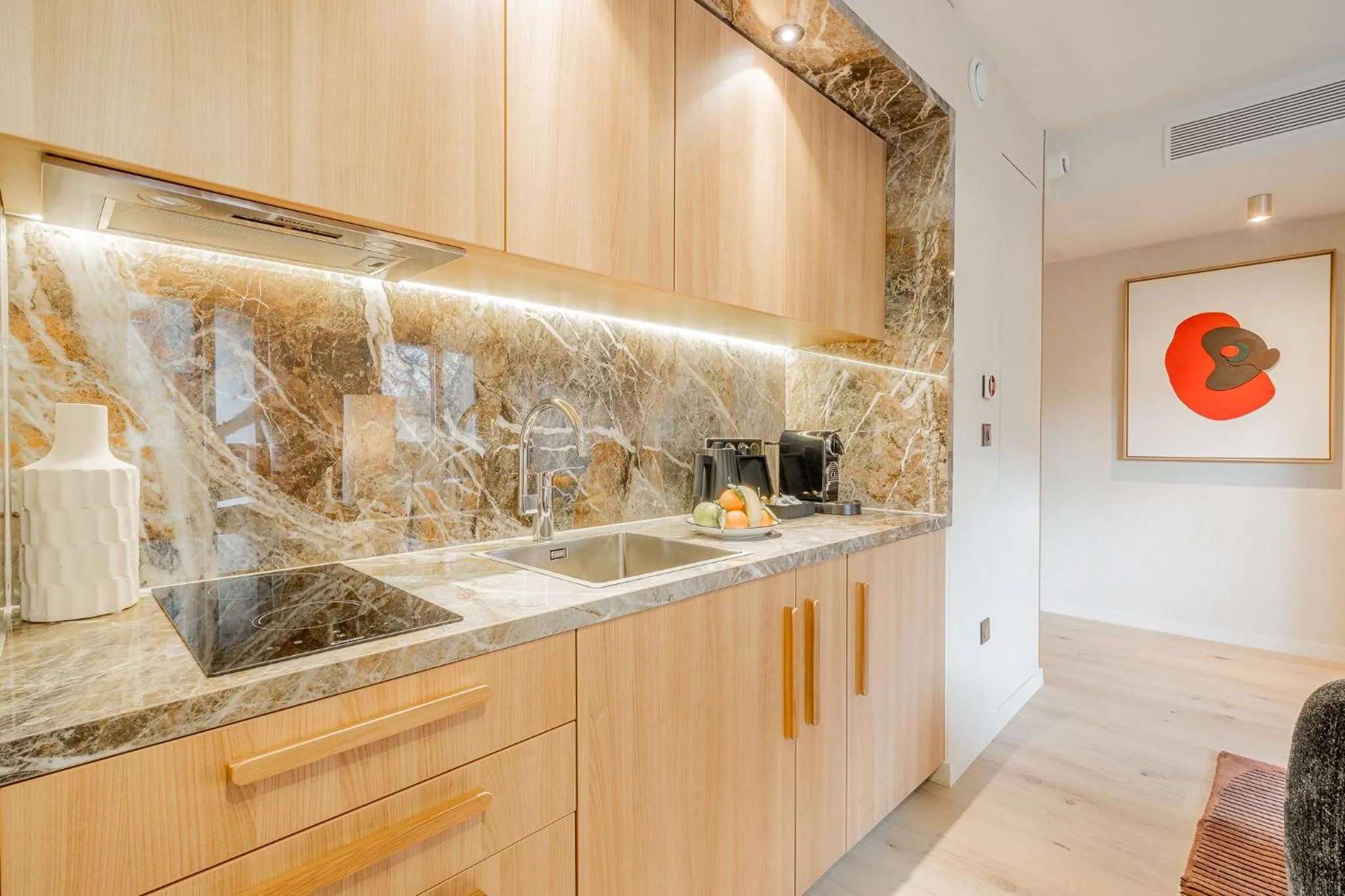 Coffee/tea facilities in Yuna Porte-Maillot - ApartHotel