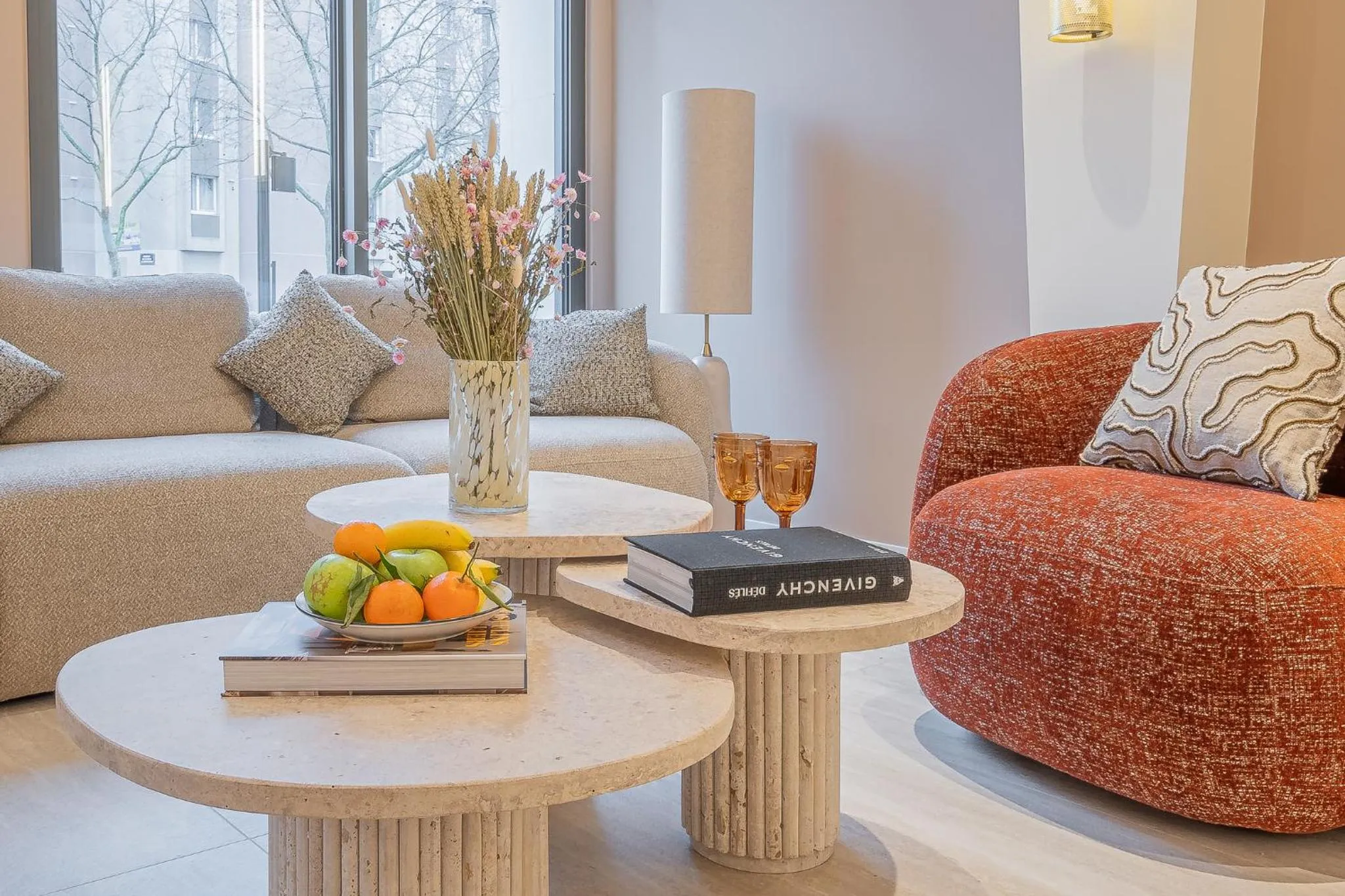 Lobby or reception in Yuna Porte-Maillot - ApartHotel