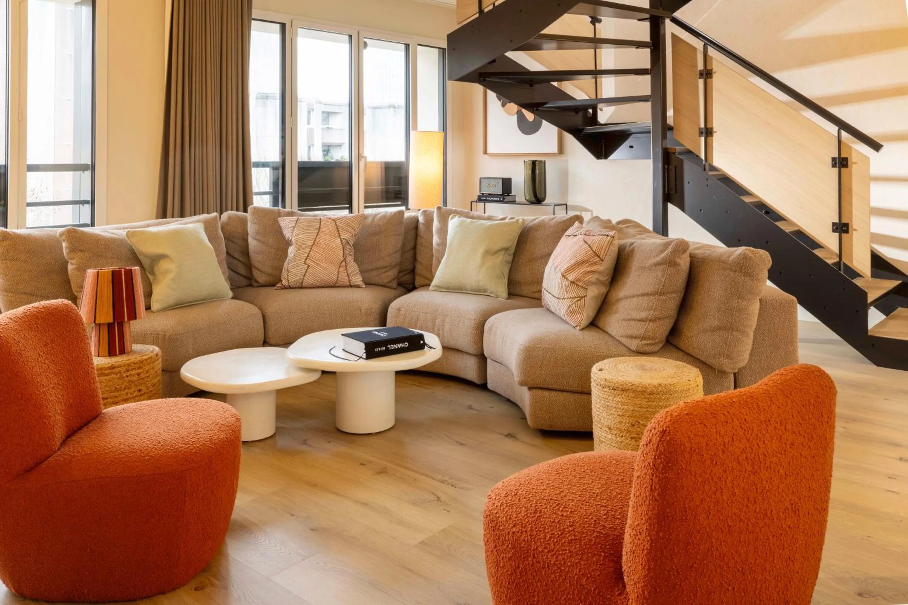 Living room in Yuna Porte-Maillot - ApartHotel