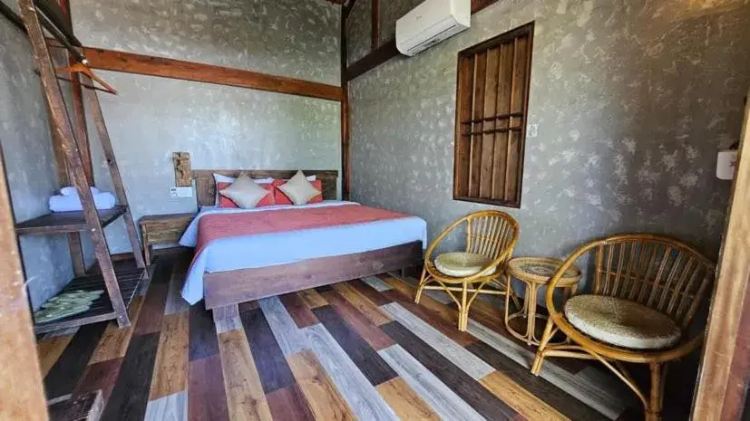 Deluxe Double Room with Balcony in Winhouse An Bang Boutique Inn & Lounge Deluxe Double Room with Balcony in Winhouse An Bang Boutique Inn & Lounge