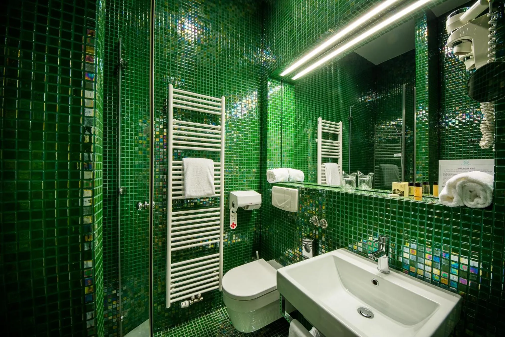 Shower in Rimske Terme Resort - Hotel Sofijin dvor