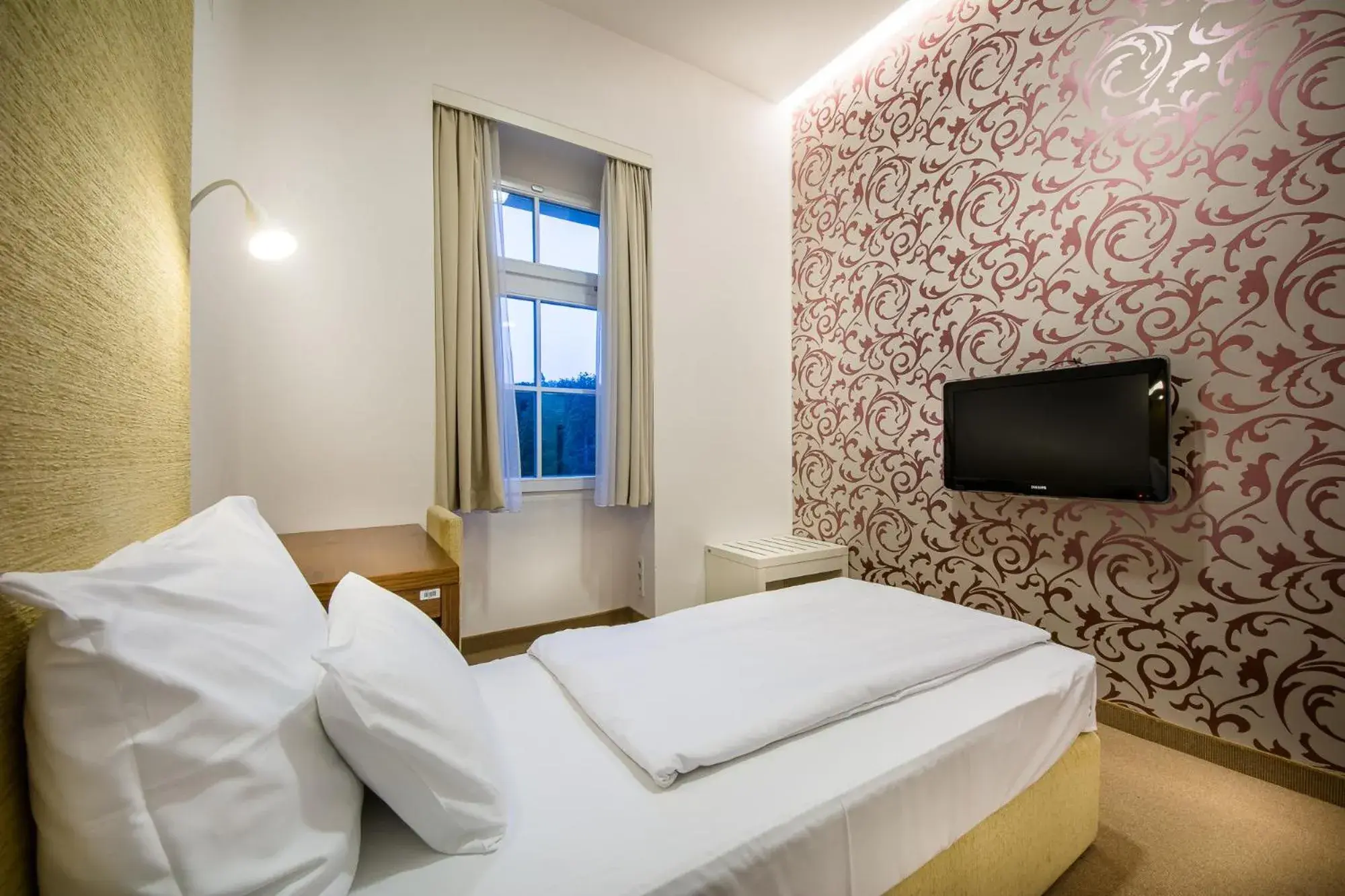 Bedroom, Bed in Rimske Terme Resort - Hotel Sofijin dvor Bedroom, Bed in Rimske Terme Resort - Hotel Sofijin dvor