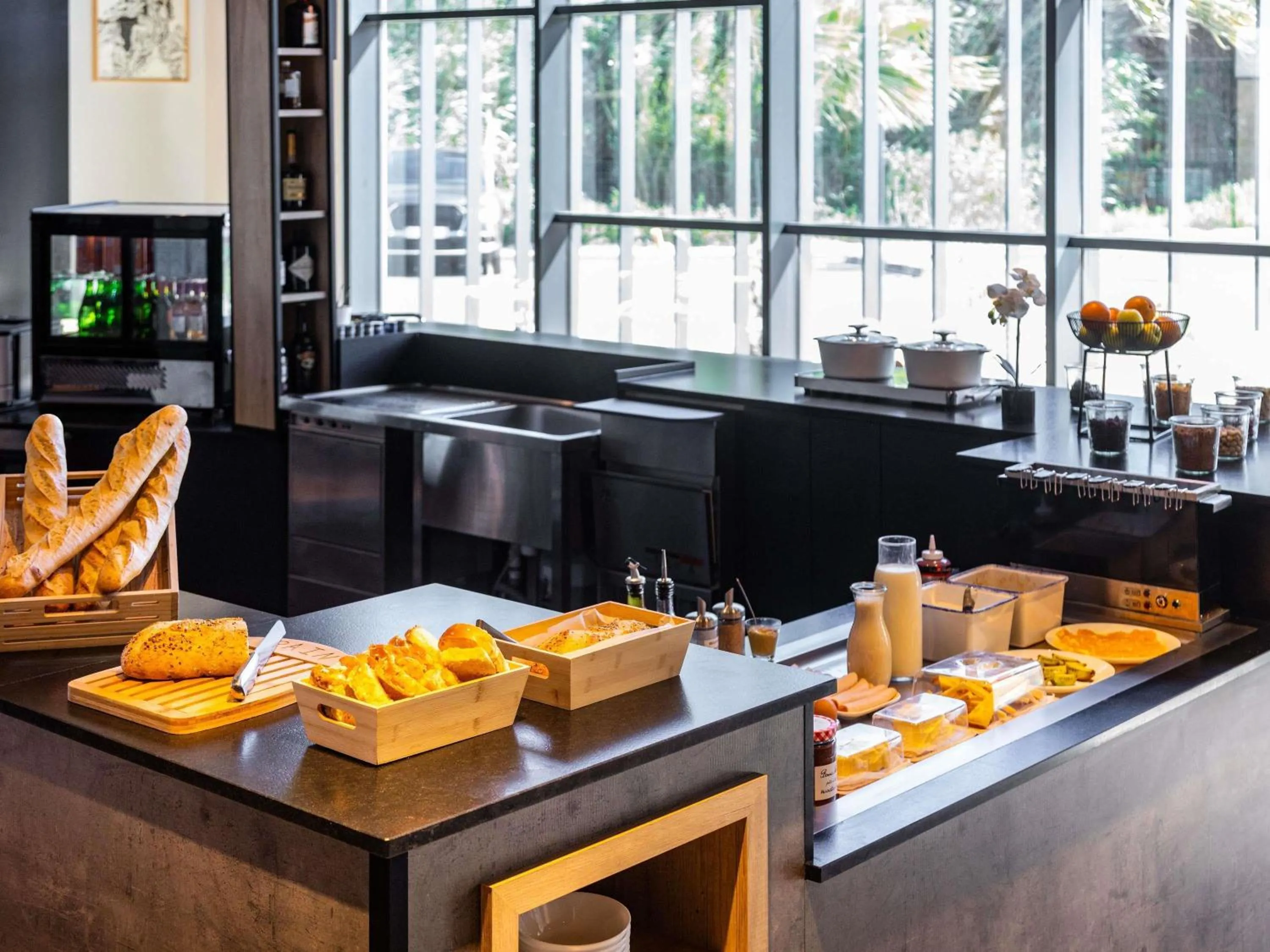 Property building in Ibis Marseille Marignane Technopole