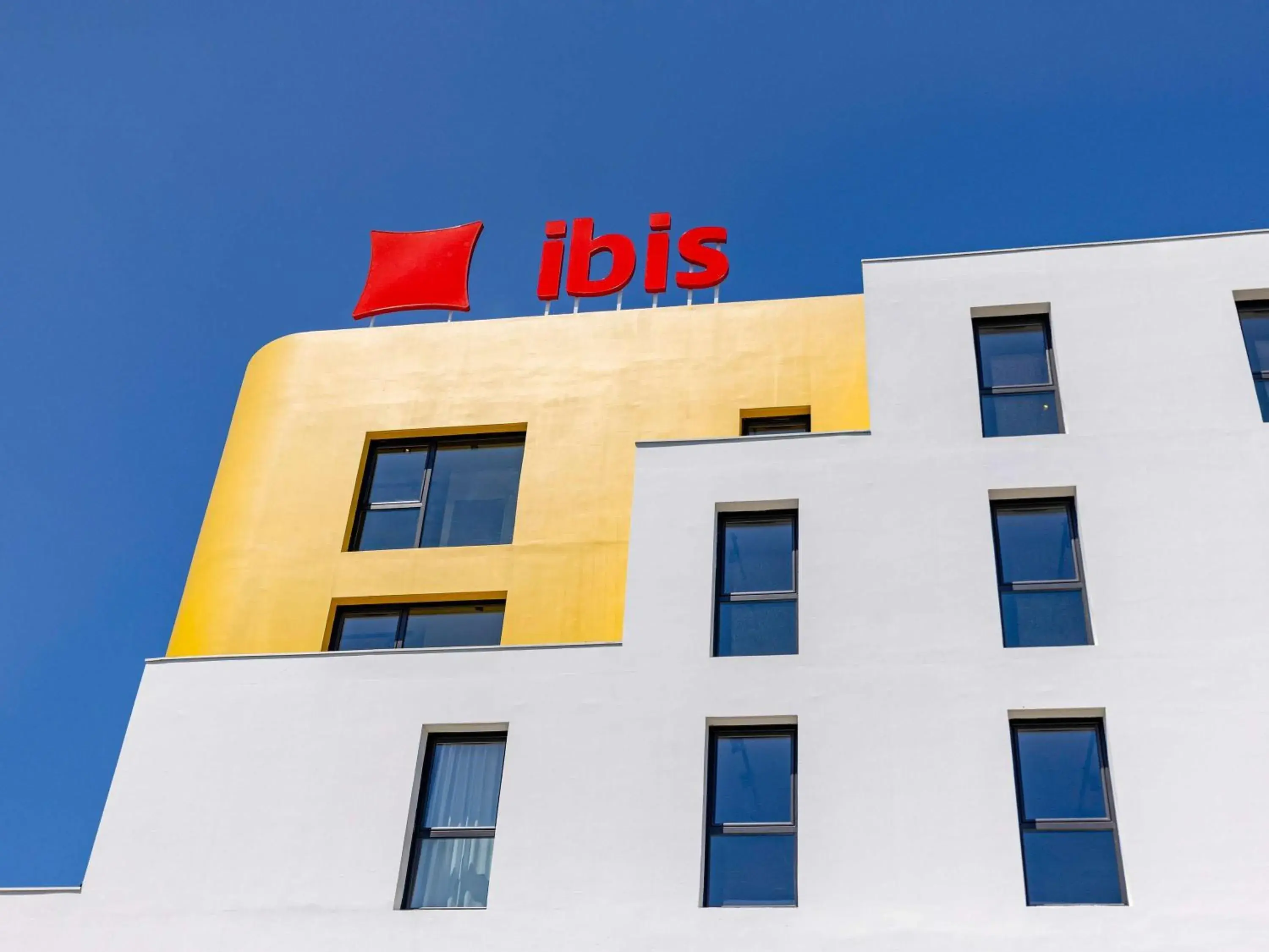 Property building in Ibis Marseille Marignane Technopole Property building in Ibis Marseille Marignane Technopole