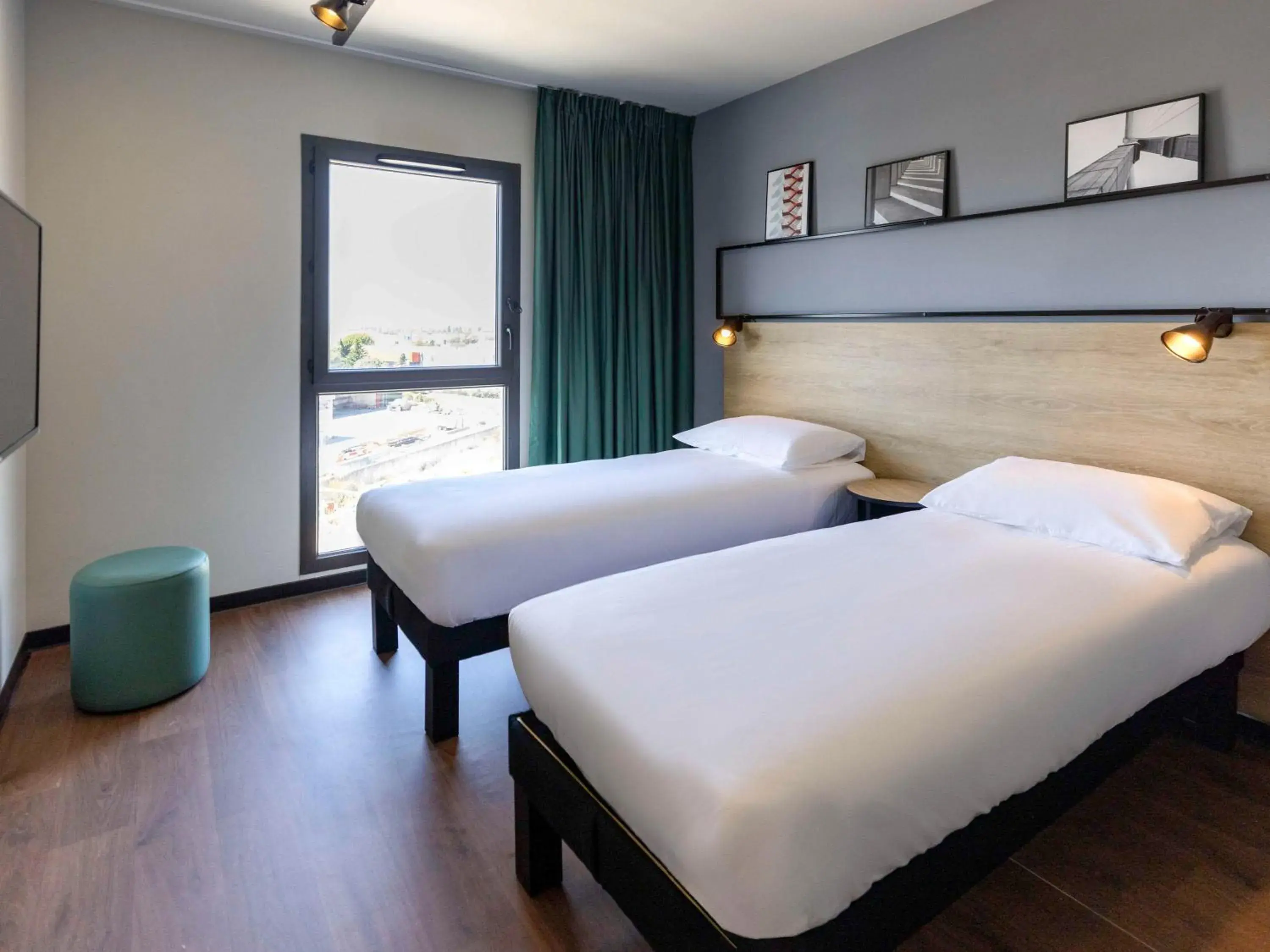 Bedroom, Bed in Ibis Marseille Marignane Technopole Bedroom, Bed in Ibis Marseille Marignane Technopole