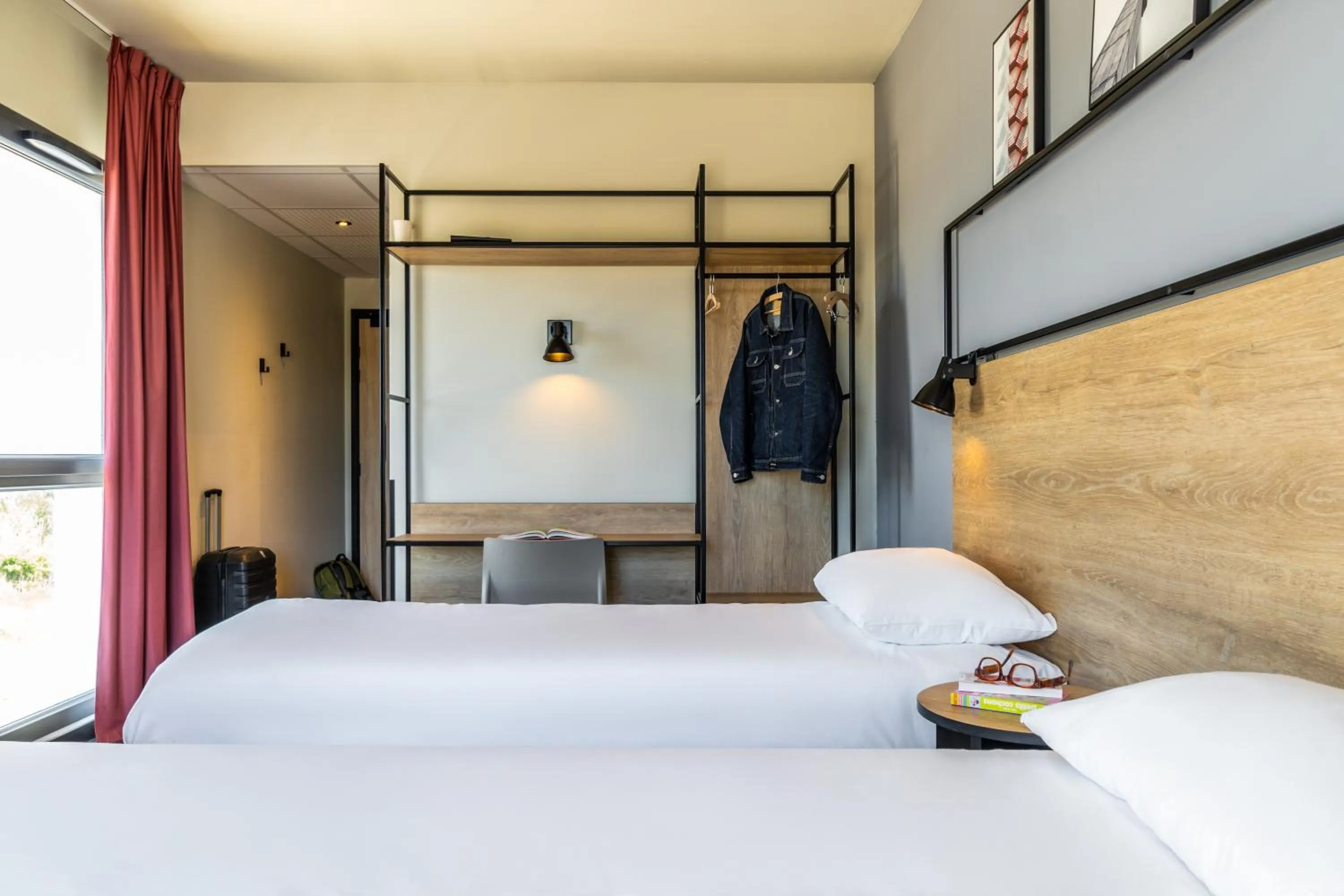 Bed in Ibis Marseille Marignane Technopole