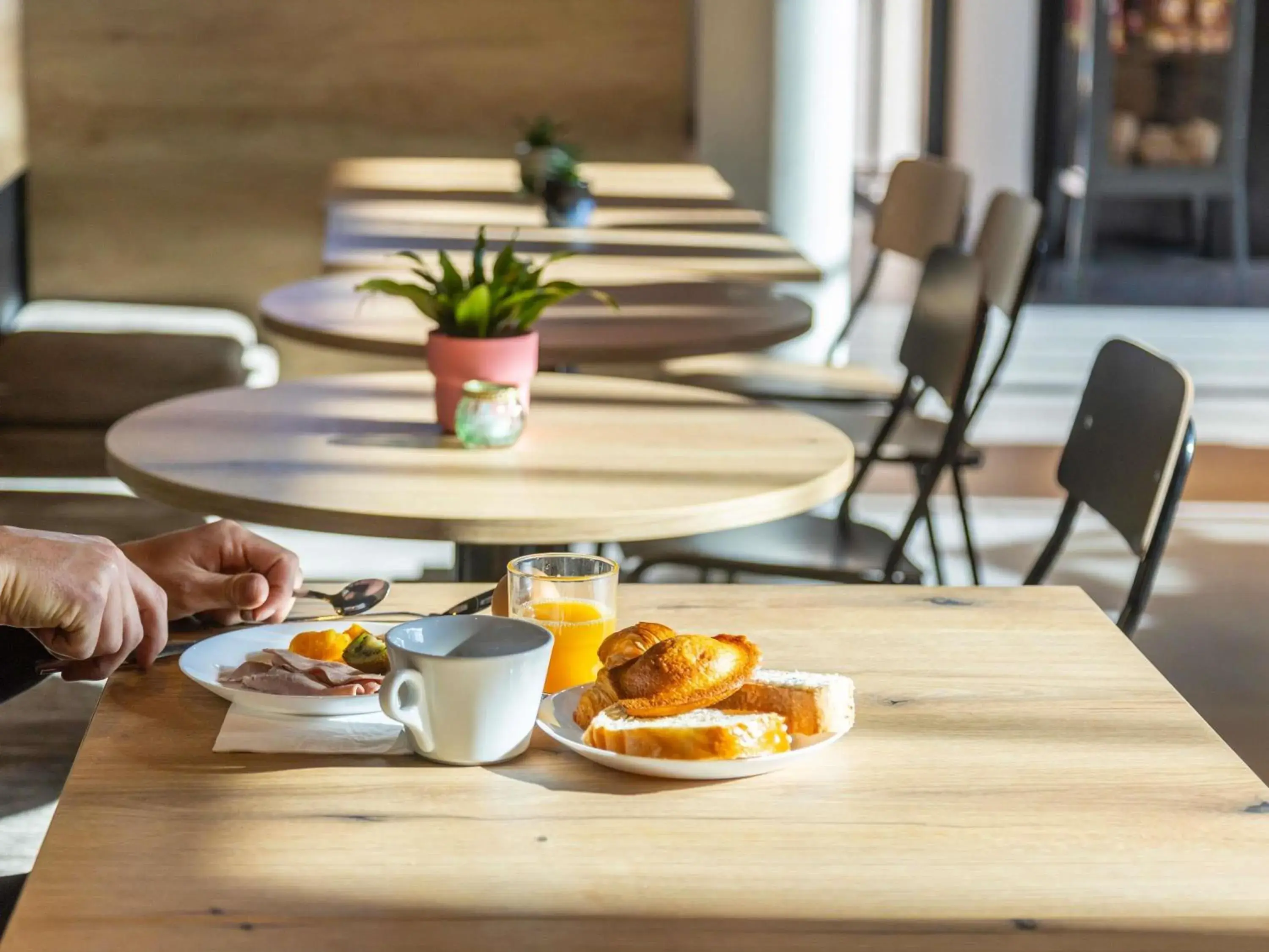 Breakfast in Ibis Marseille Marignane Technopole Breakfast in Ibis Marseille Marignane Technopole