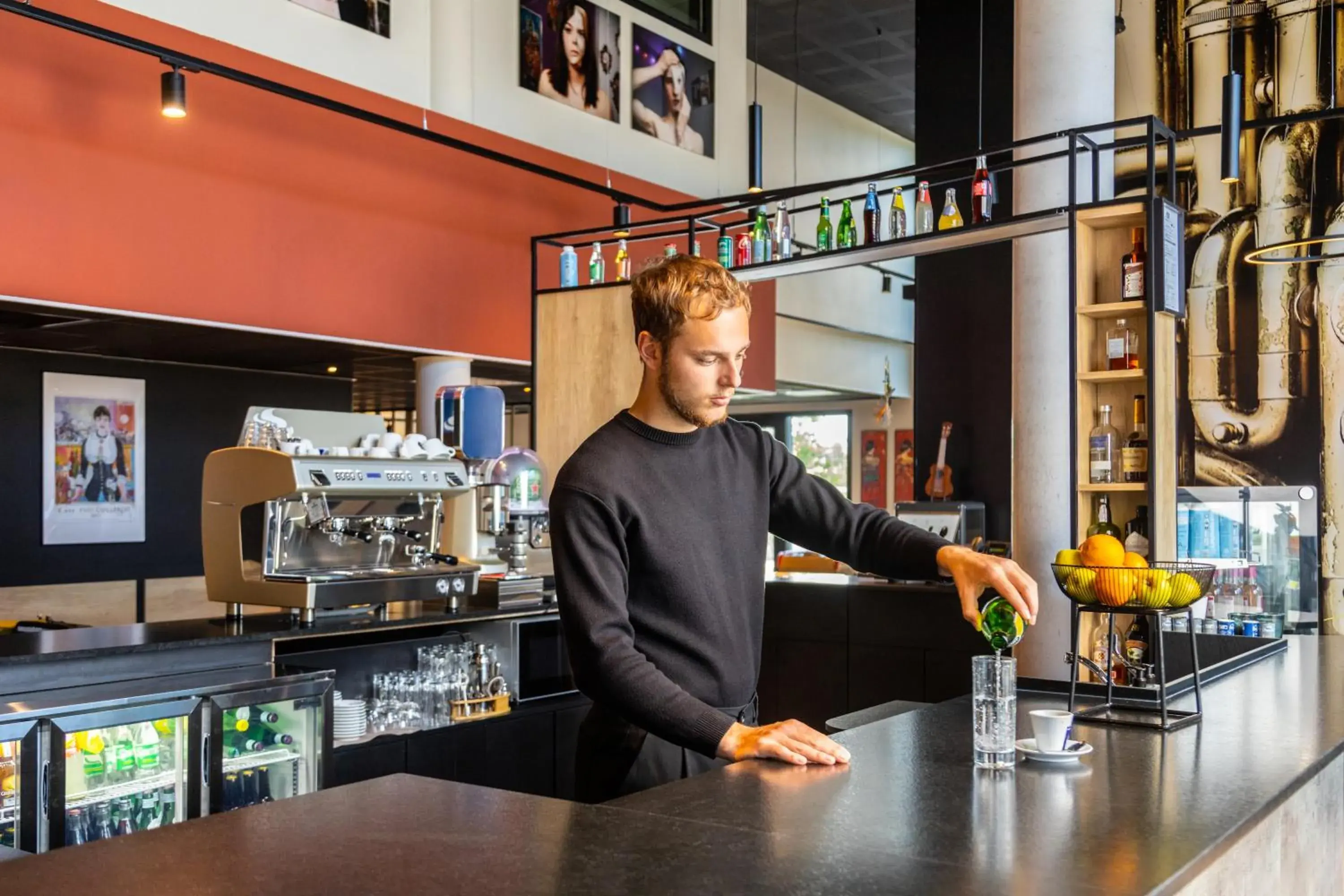 Lounge or bar in Ibis Marseille Marignane Technopole Lounge or bar in Ibis Marseille Marignane Technopole