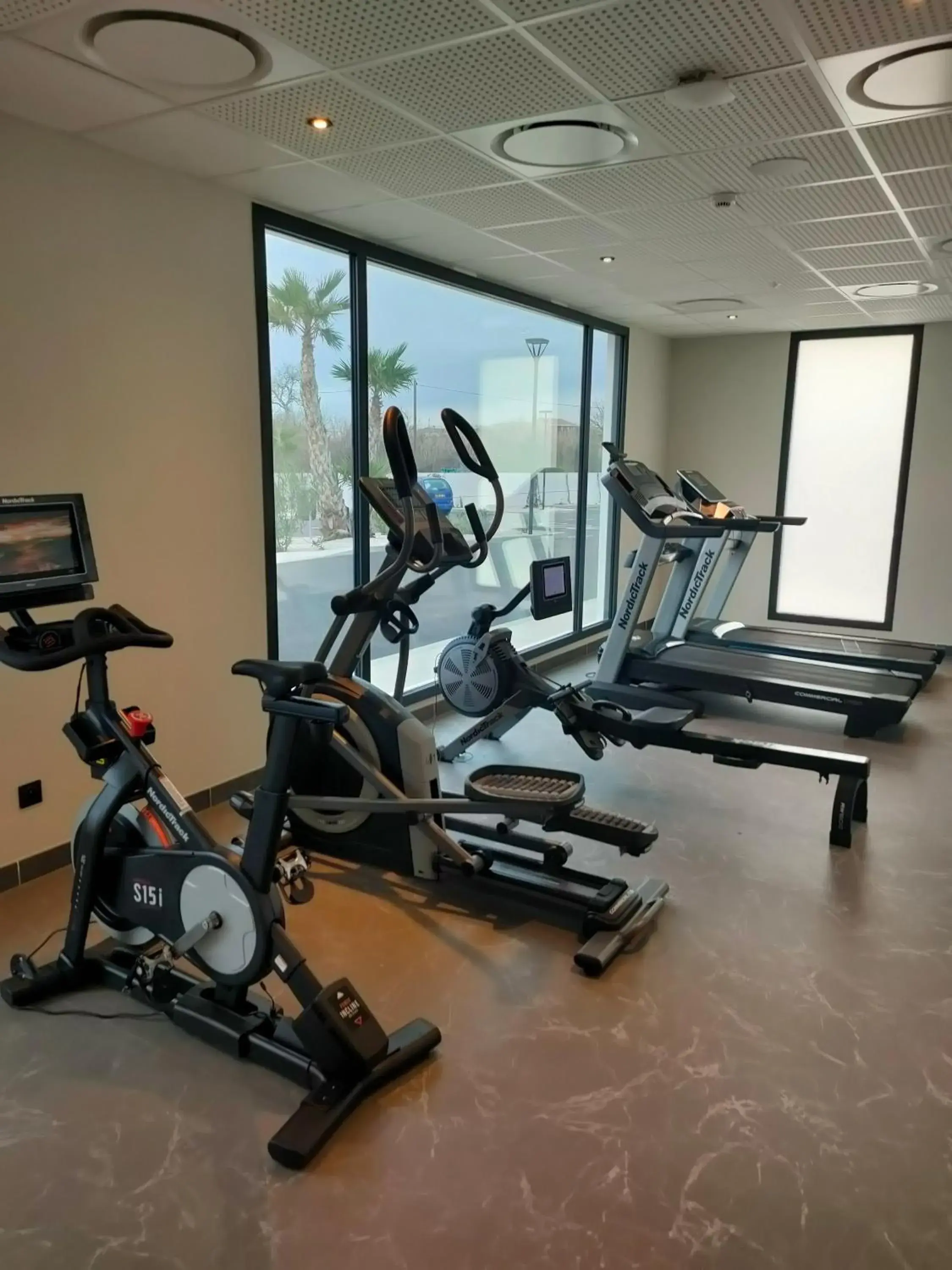Fitness centre/facilities in Ibis Marseille Marignane Technopole Fitness centre/facilities in Ibis Marseille Marignane Technopole