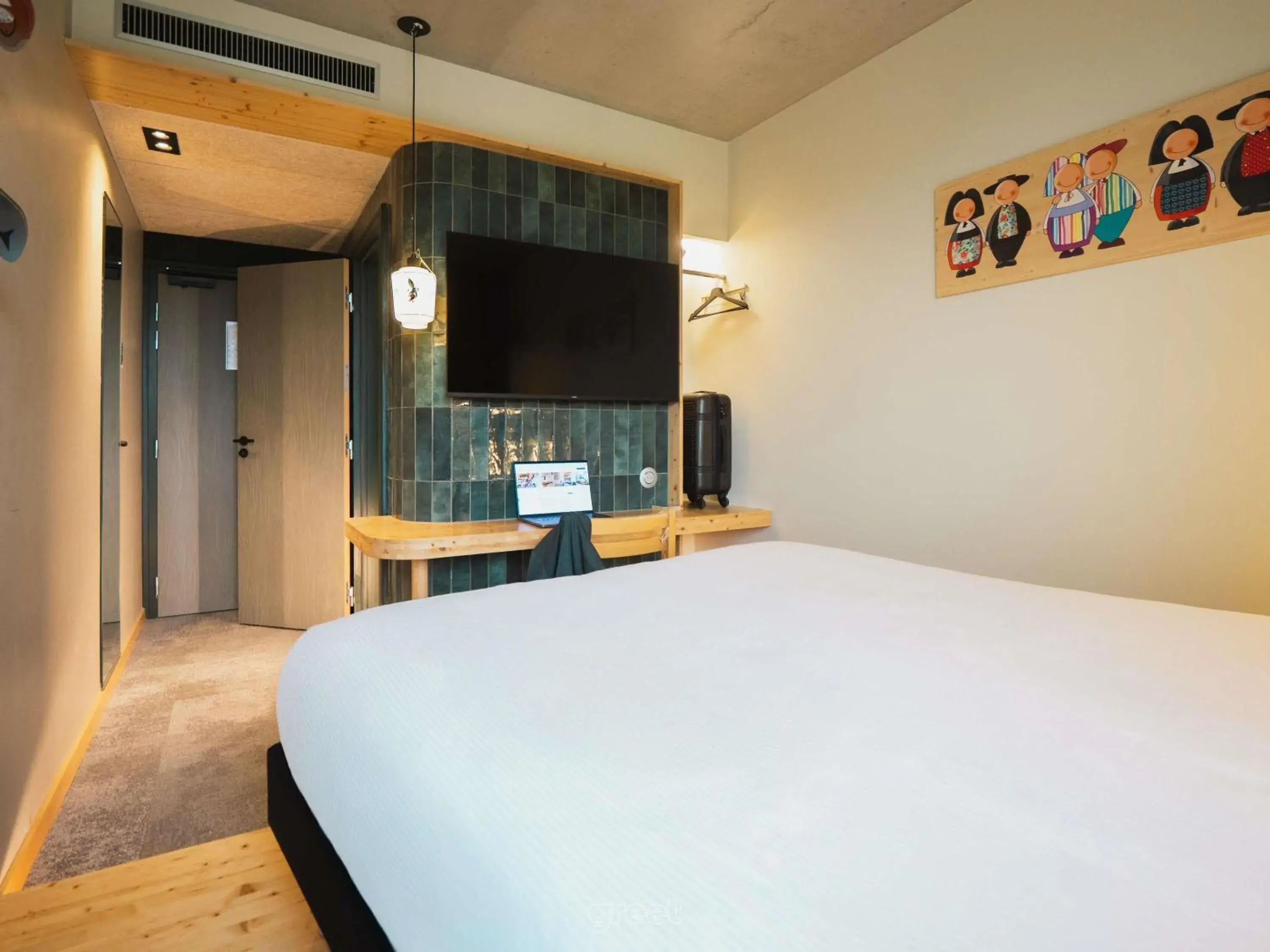 Bedroom, Bed in greet hotel Cernay Mulhouse Bedroom, Bed in greet hotel Cernay Mulhouse