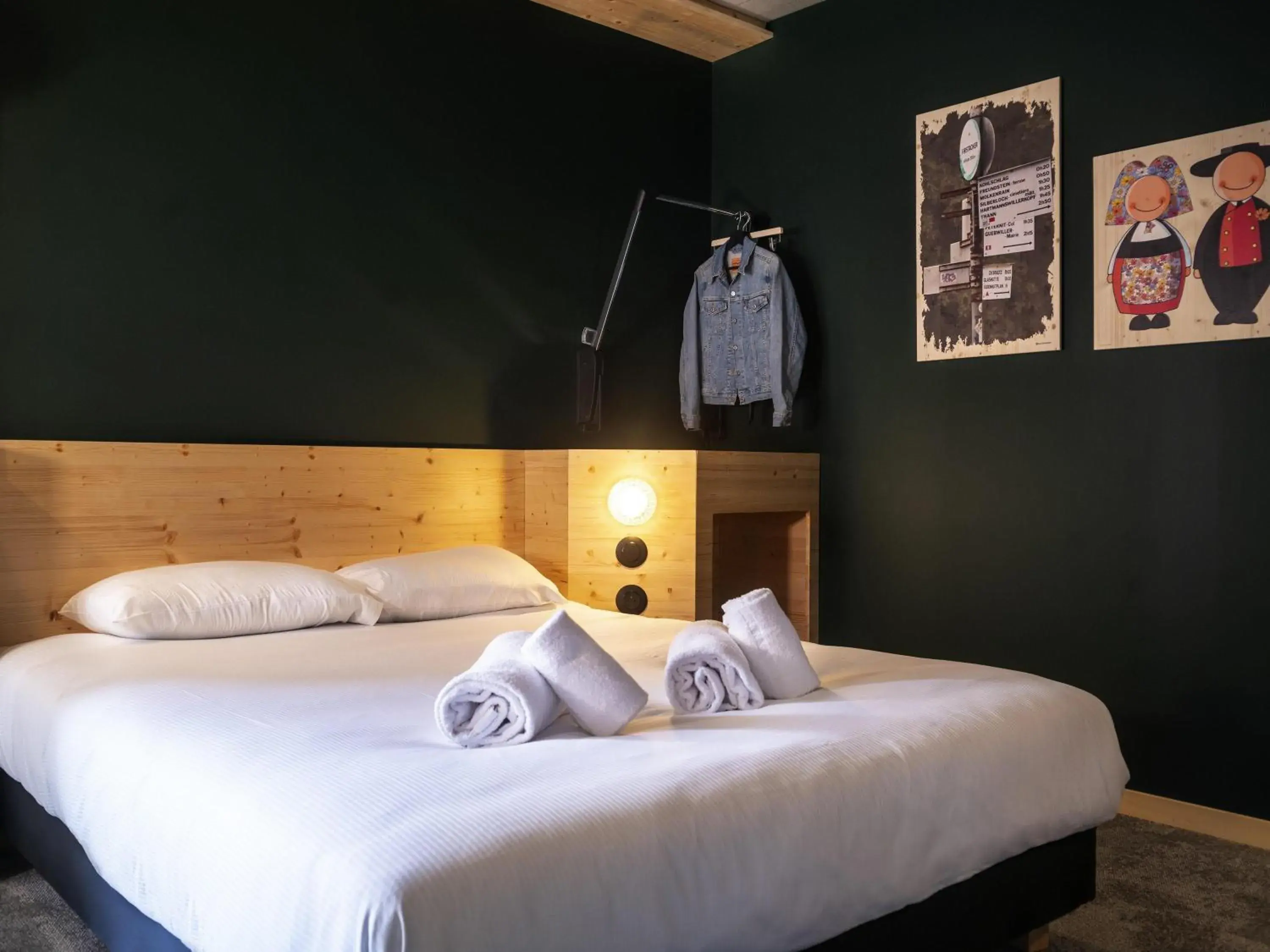 Bedroom, Bed in greet hotel Cernay Mulhouse Bedroom, Bed in greet hotel Cernay Mulhouse