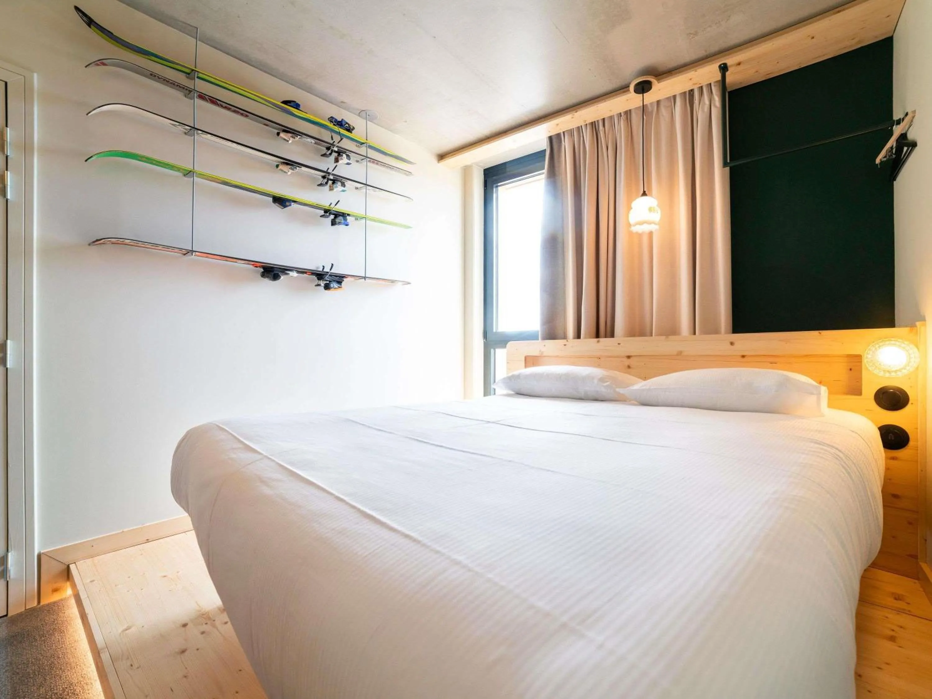 Bedroom, Bed in greet hotel Cernay Mulhouse