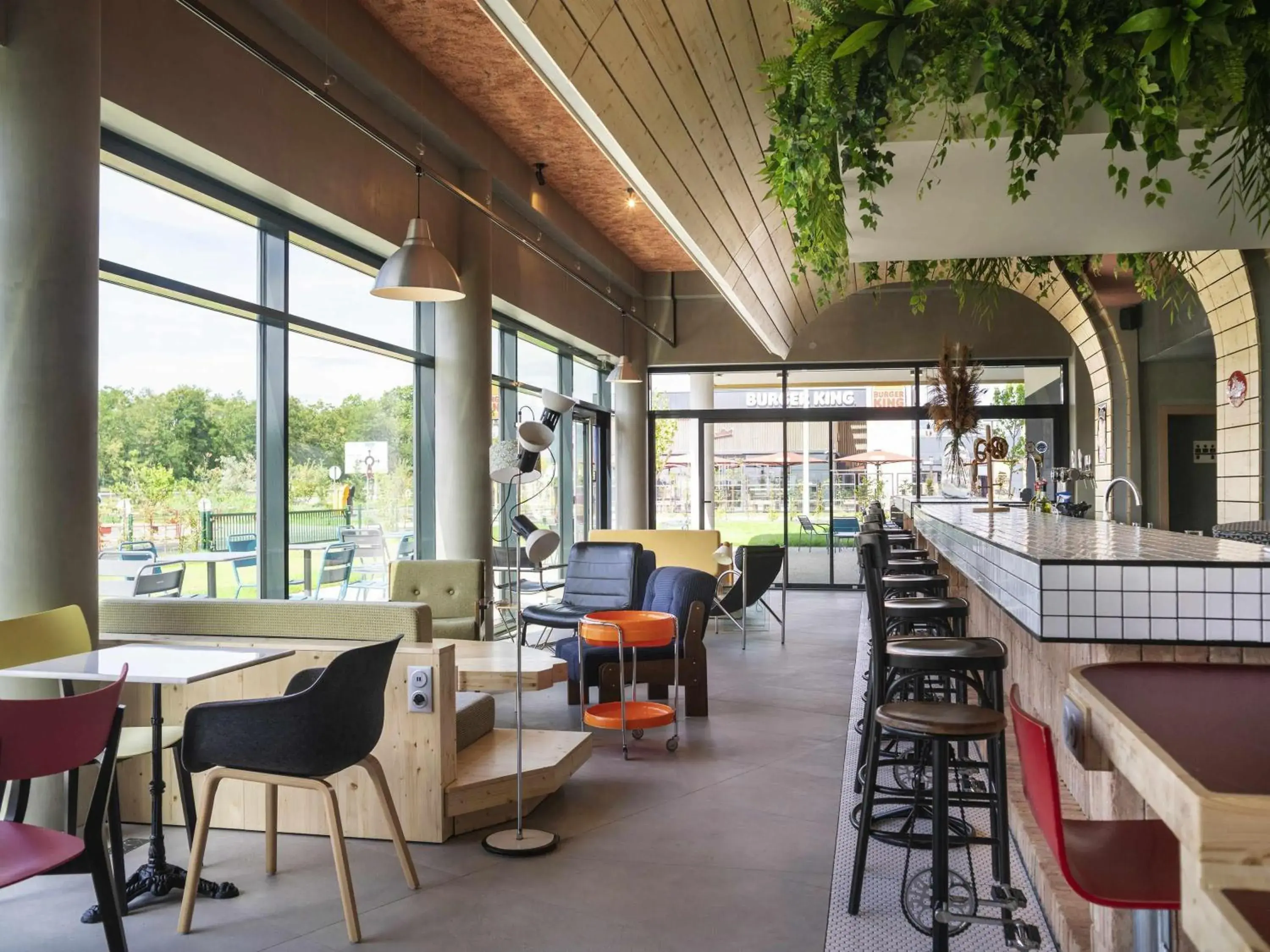 Lounge or bar in greet hotel Cernay Mulhouse Lounge or bar in greet hotel Cernay Mulhouse