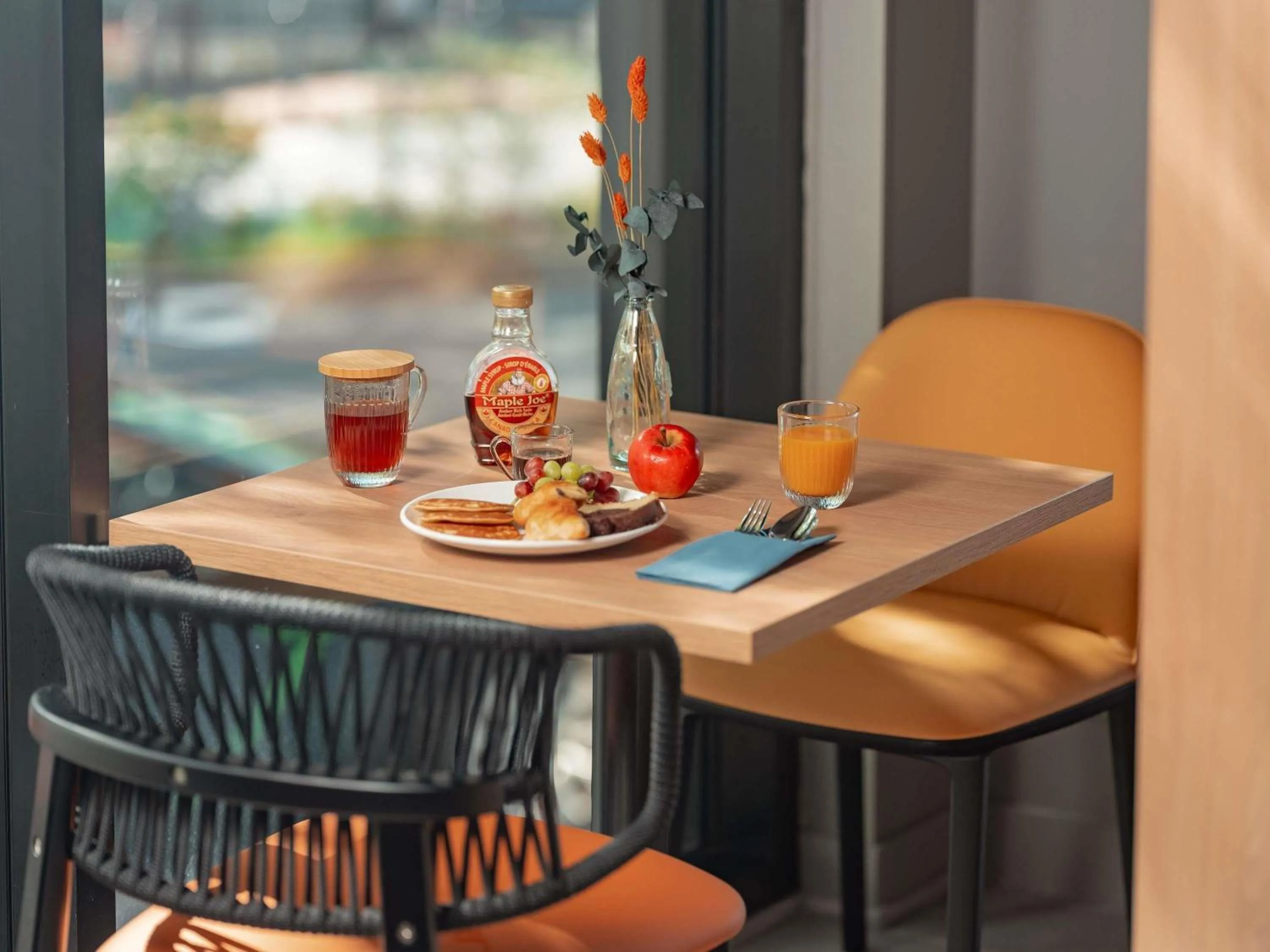 Breakfast in Novotel Paris Val de Fontenay