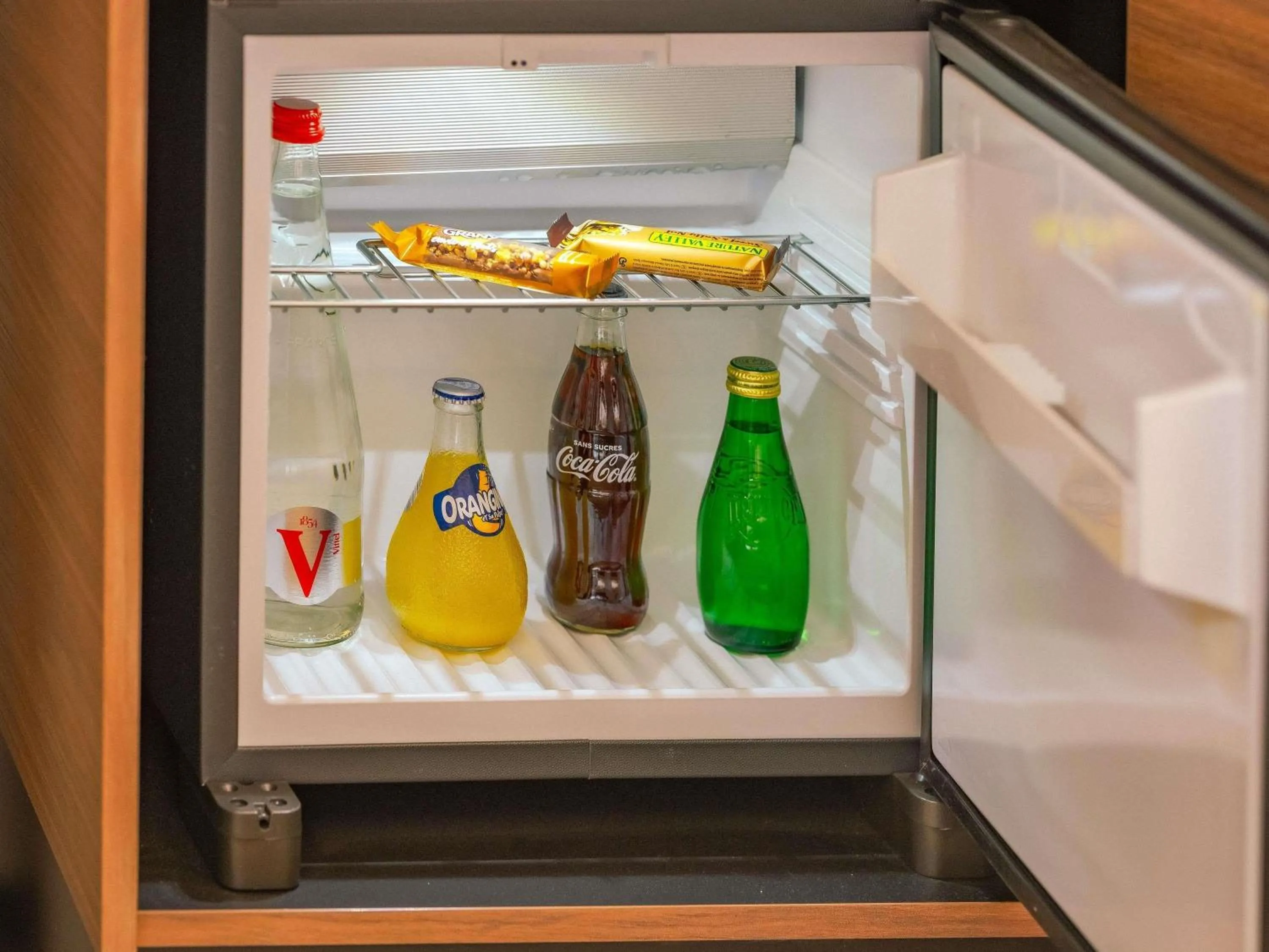 Bedroom in Novotel Paris Val de Fontenay