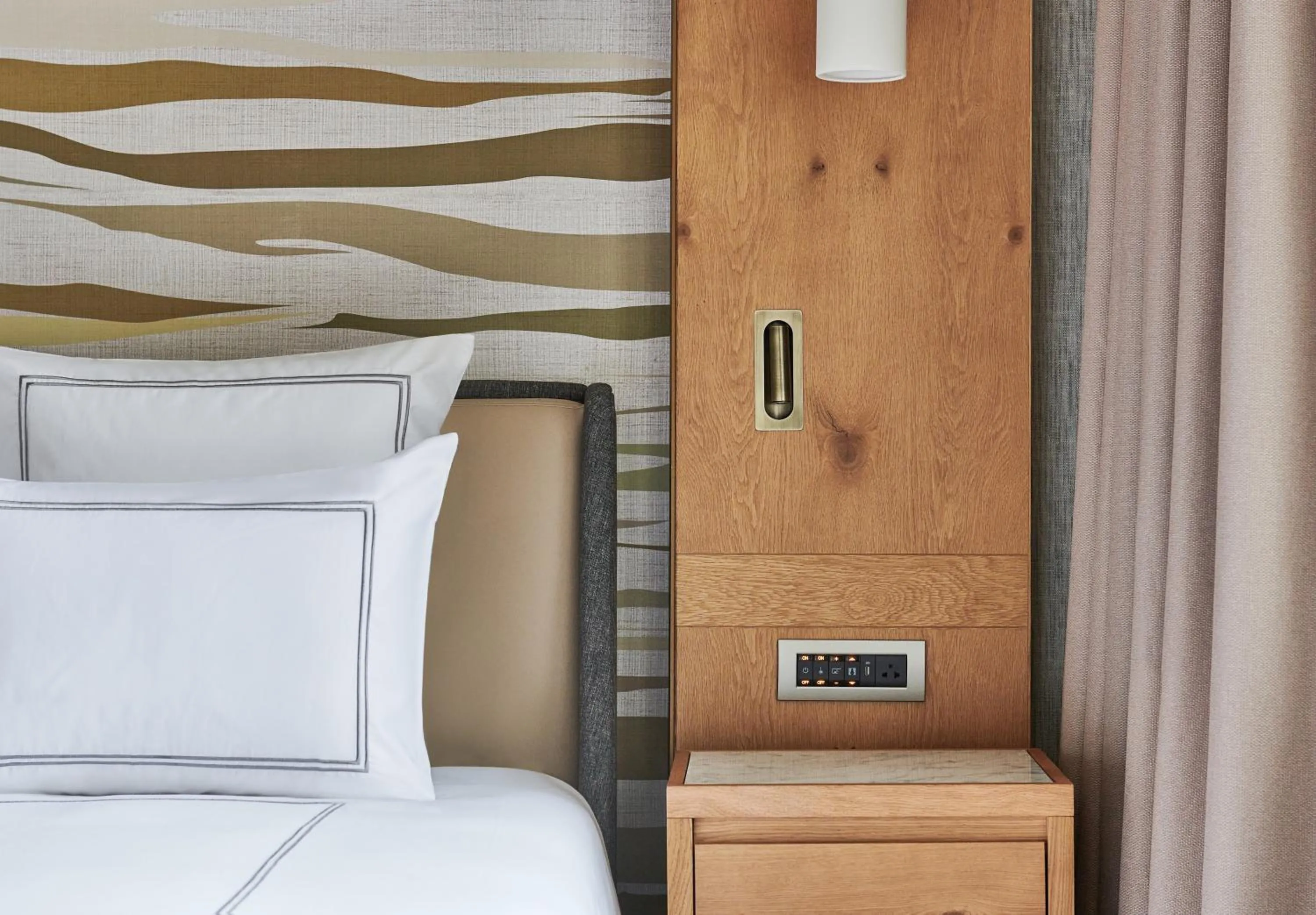 Bed in Swissotel Uludag Bursa