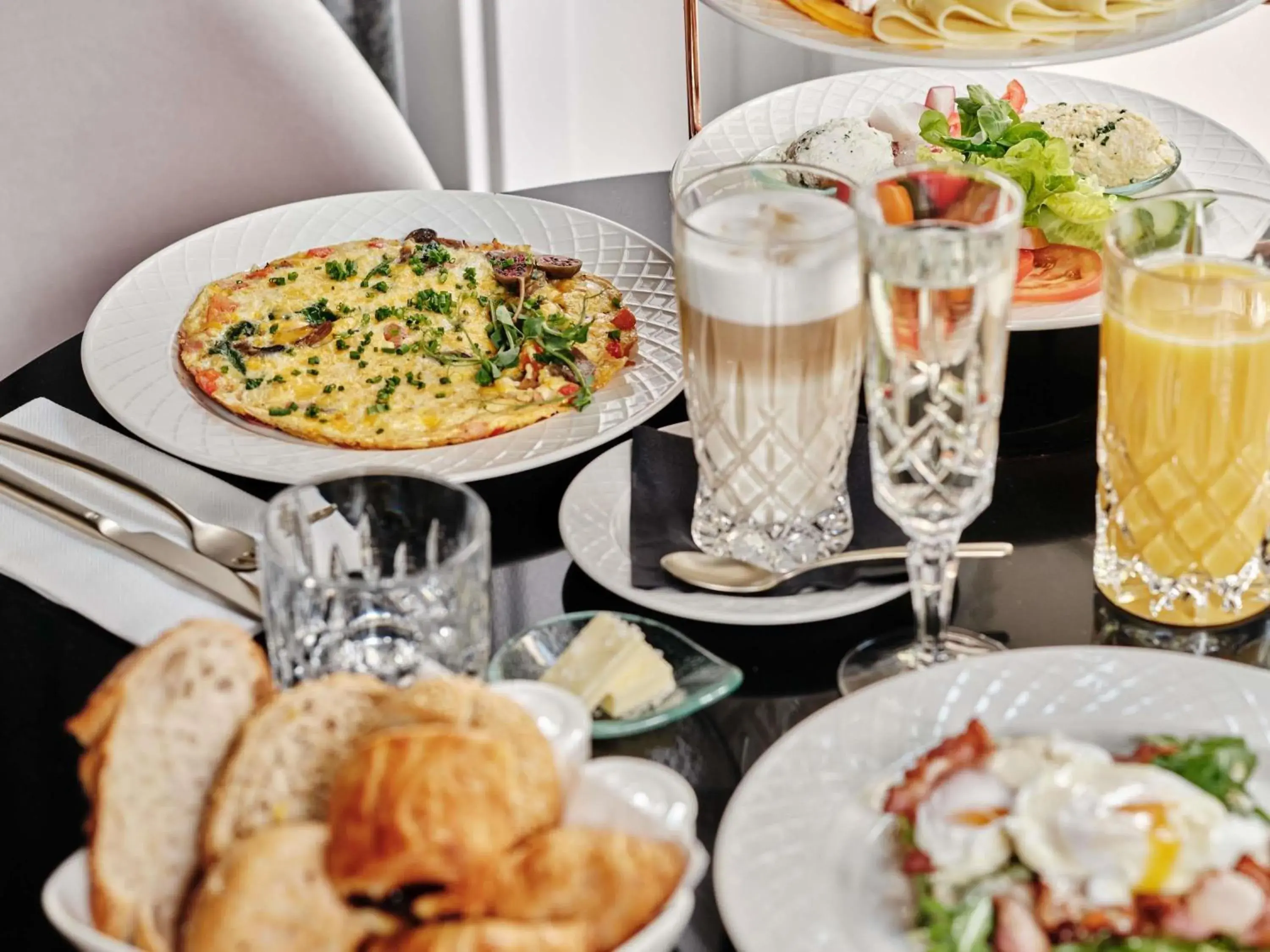 Property building in The Crown Krakow Center - Handwritten Collection ACCOR Property building in The Crown Krakow Center - Handwritten Collection ACCOR