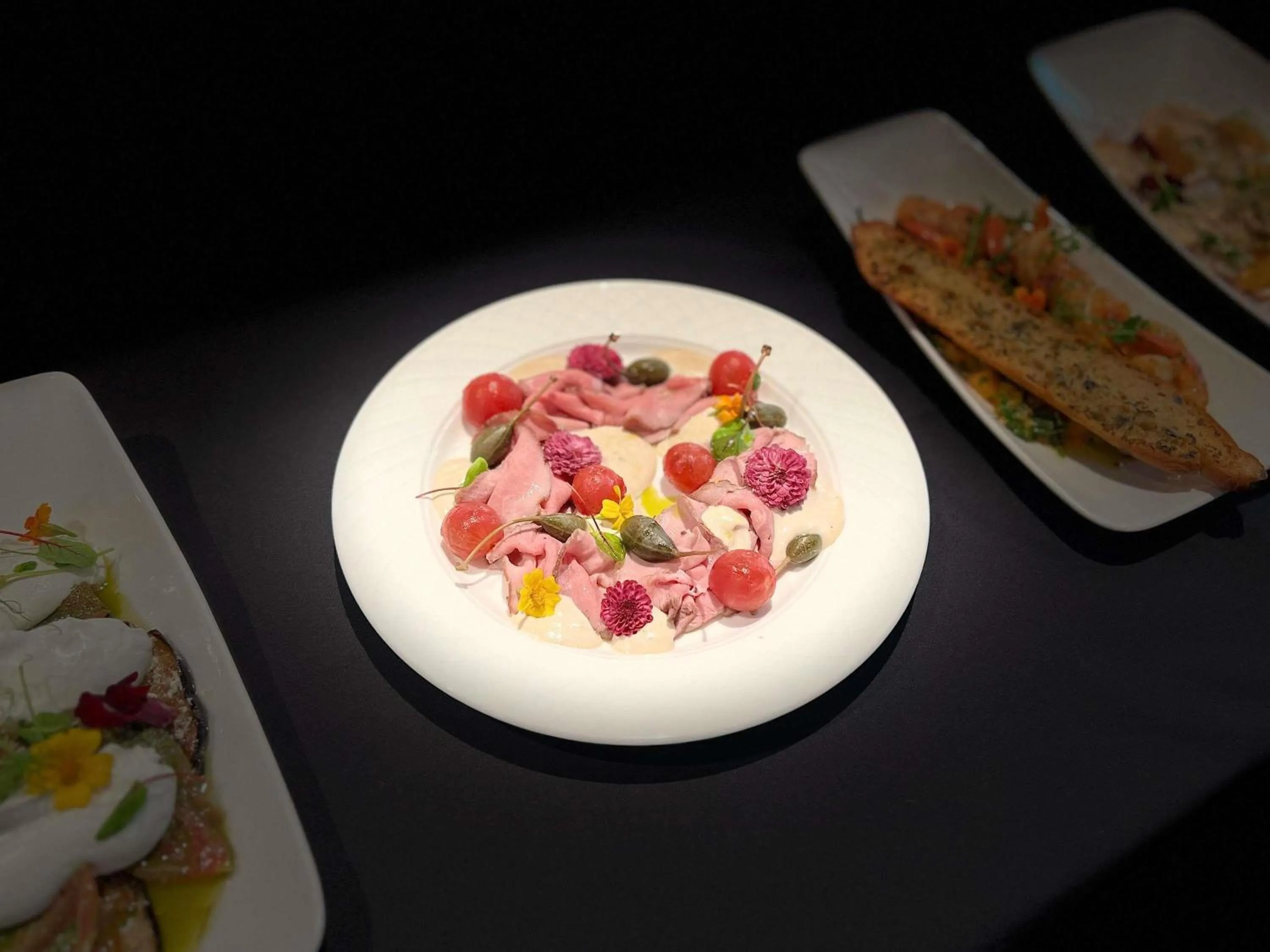 Restaurant/places to eat in The Crown Krakow Center - Handwritten Collection ACCOR