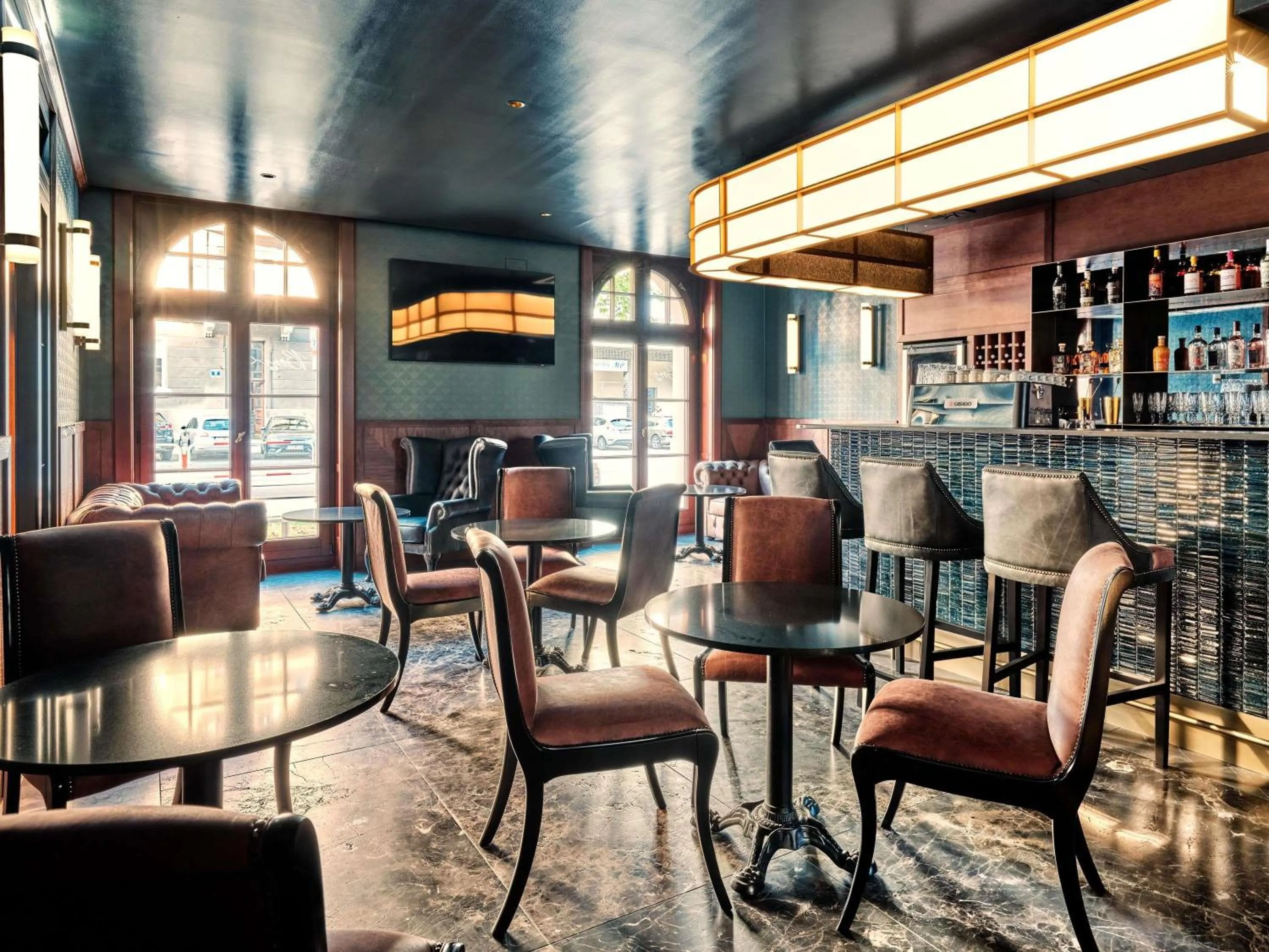 Lounge or bar in The Crown Krakow Center - Handwritten Collection ACCOR