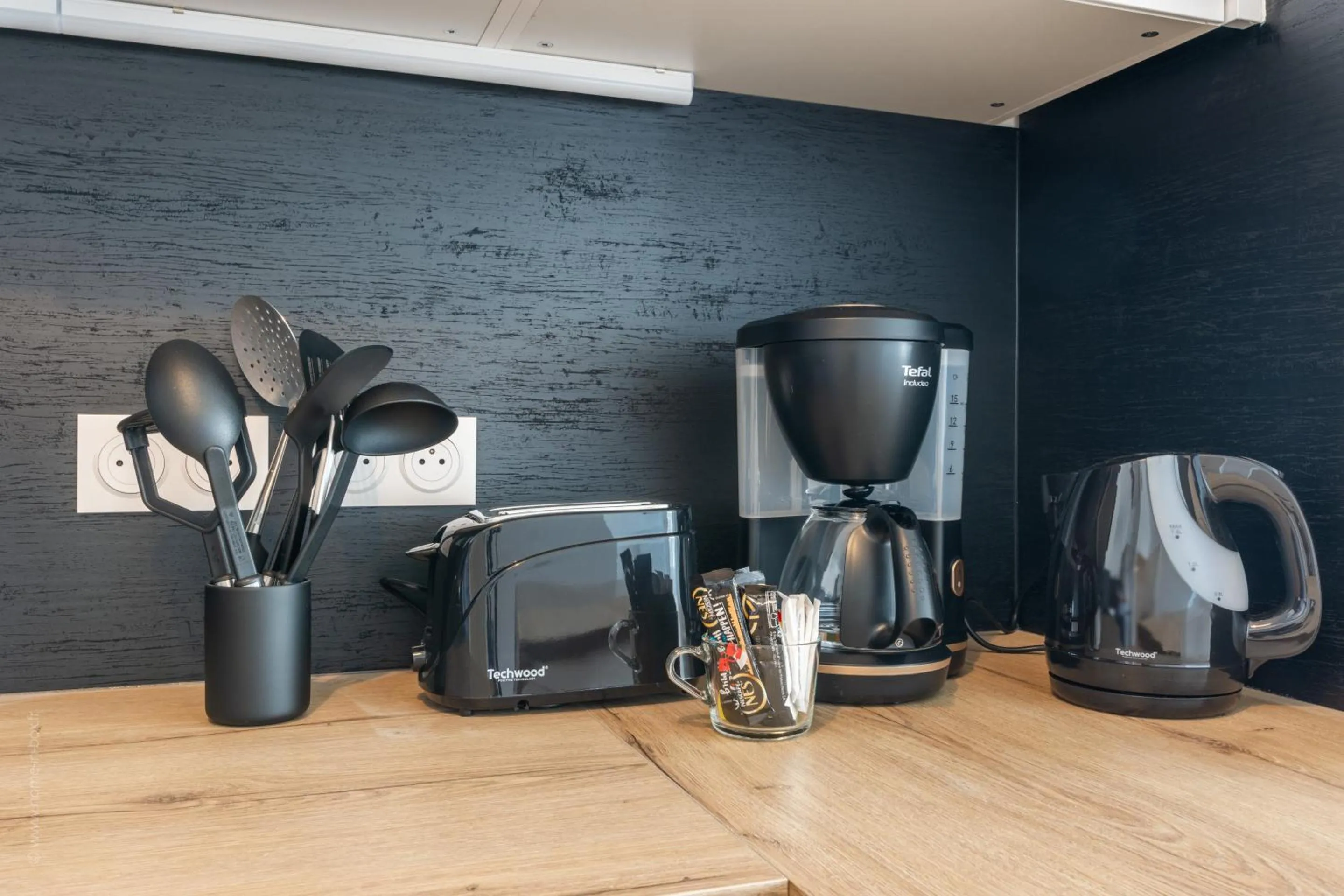 Kitchen or kitchenette in Full House By Plaza