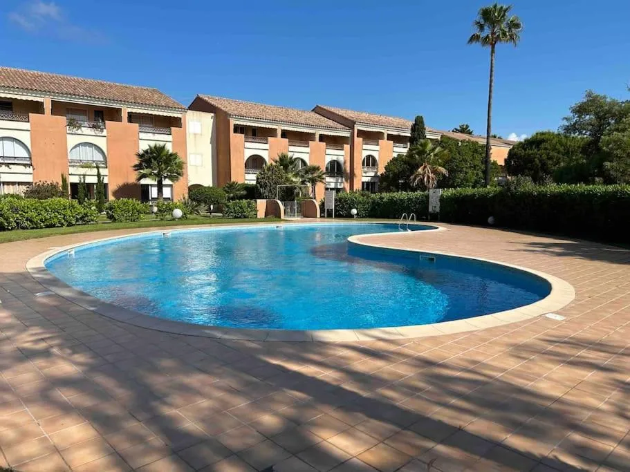 Appartement, 60m2, 6 couchages avec piscines à Marine de Bravone, Linguizetta, résidence Sognu Di mare Corse