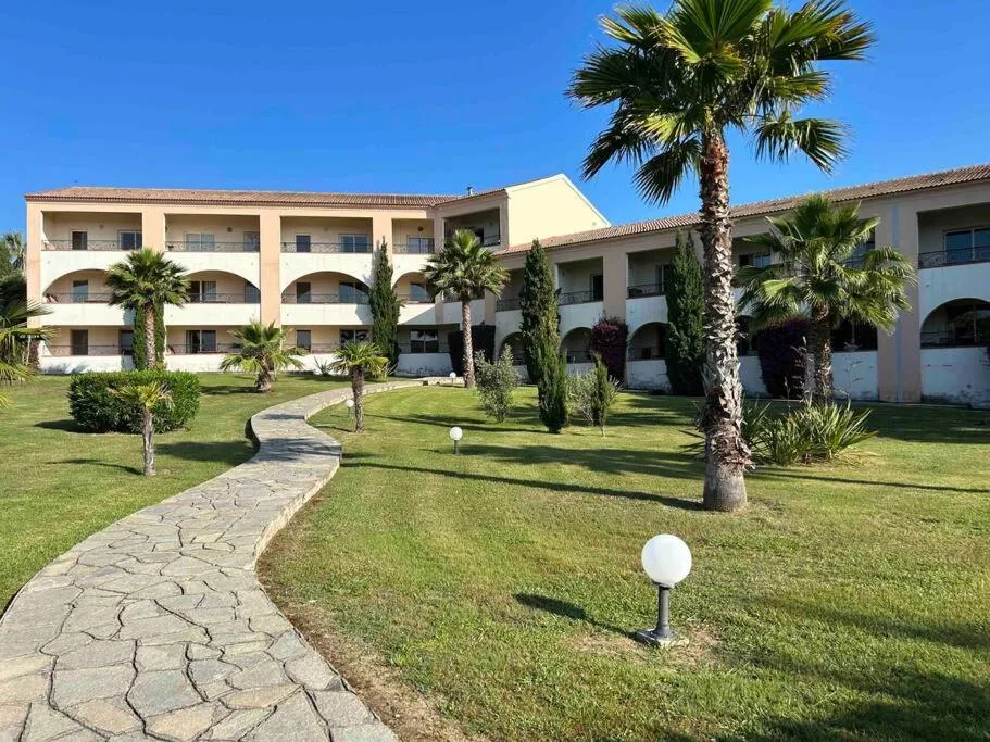 Appartement, 60m2, 6 couchages avec piscines à Marine de Bravone, Linguizetta, résidence Sognu Di mare Corse