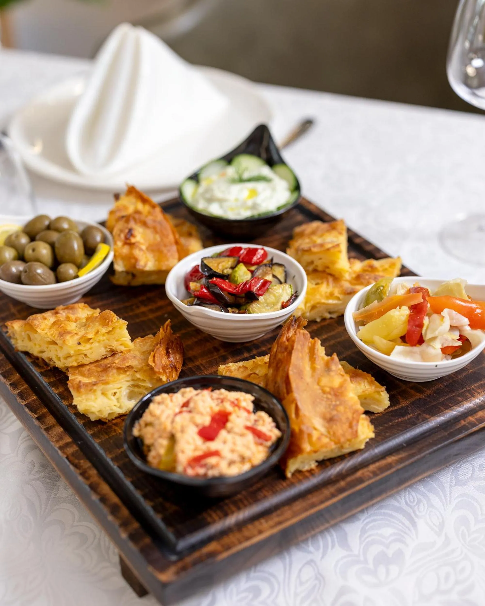 Restaurant/places to eat in SIBB Hotel