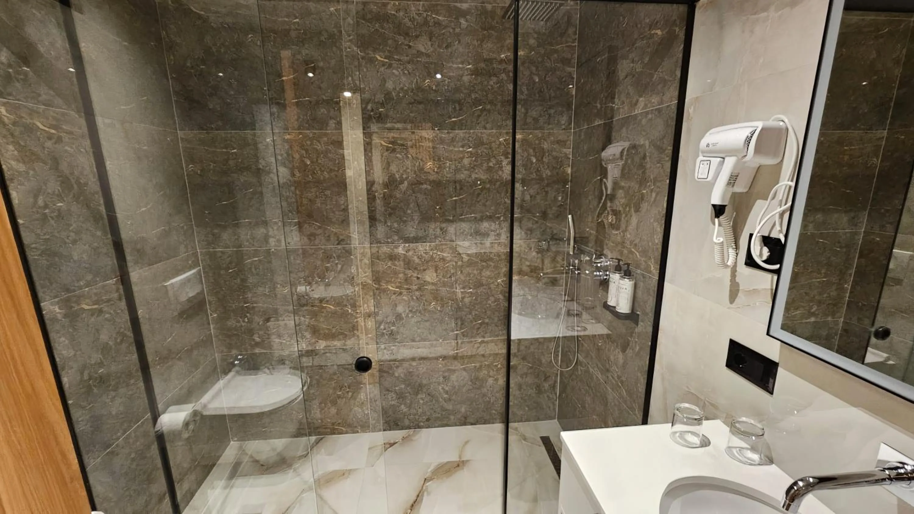 Bathroom in SIBB Hotel