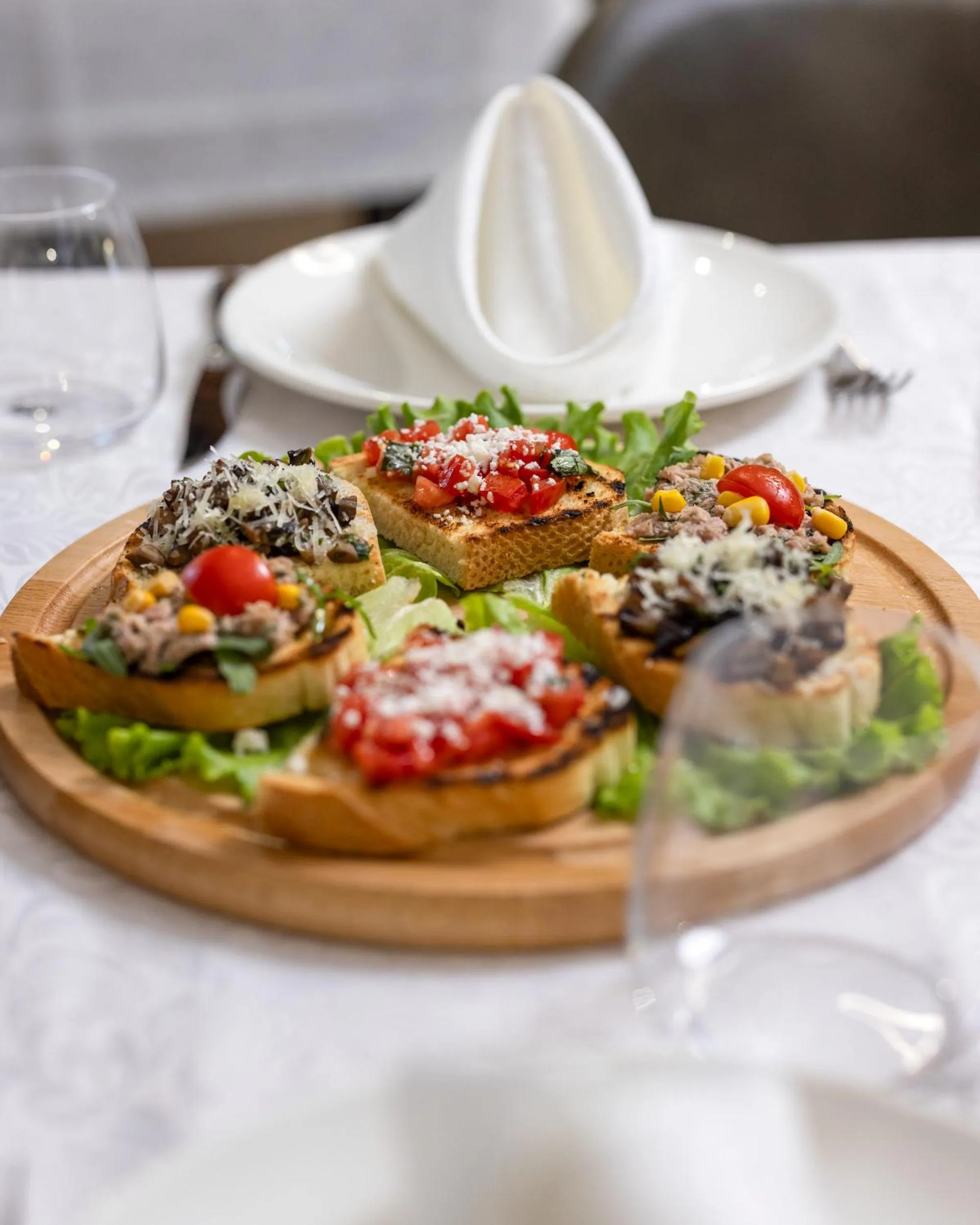 Restaurant/places to eat in SIBB Hotel