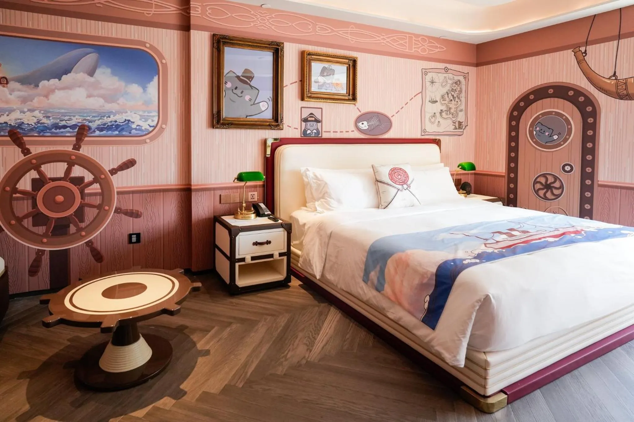 Photo of the whole room, Bed in InterContinental Shenzhen WECC by IHG