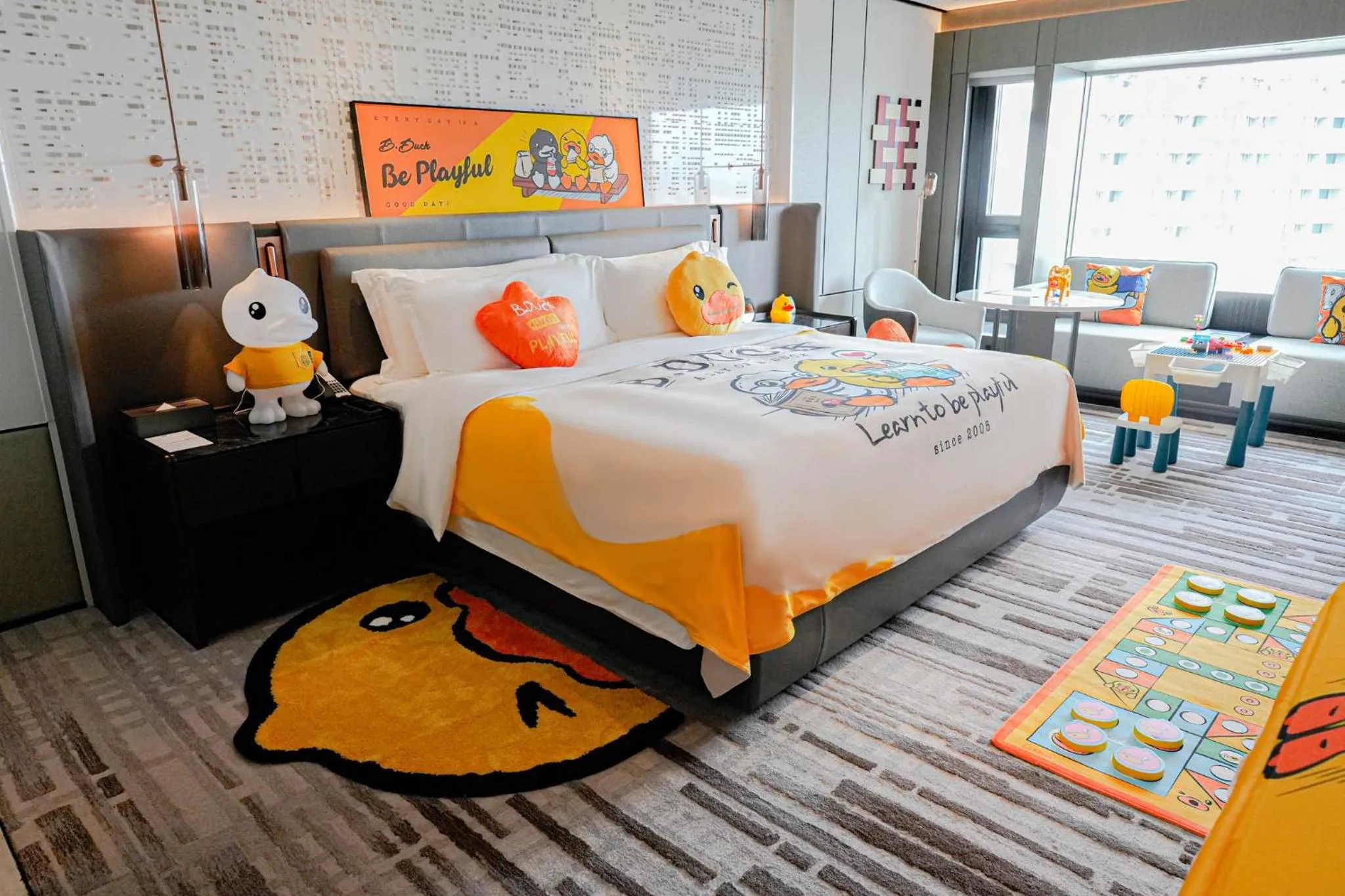 Photo of the whole room, Bed in InterContinental Shenzhen WECC by IHG