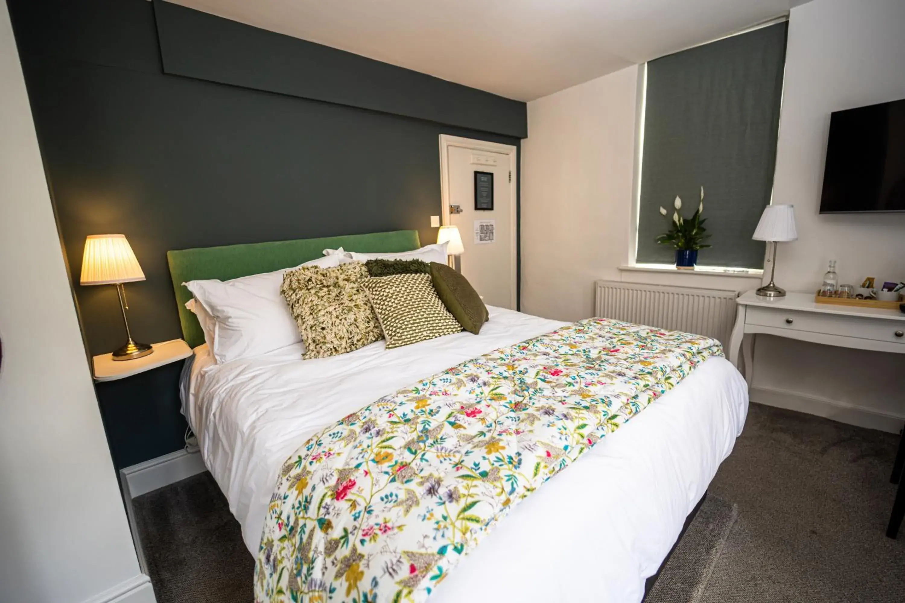 Standard King Room in The Griffin Inn Bath Standard King Room in The Griffin Inn Bath