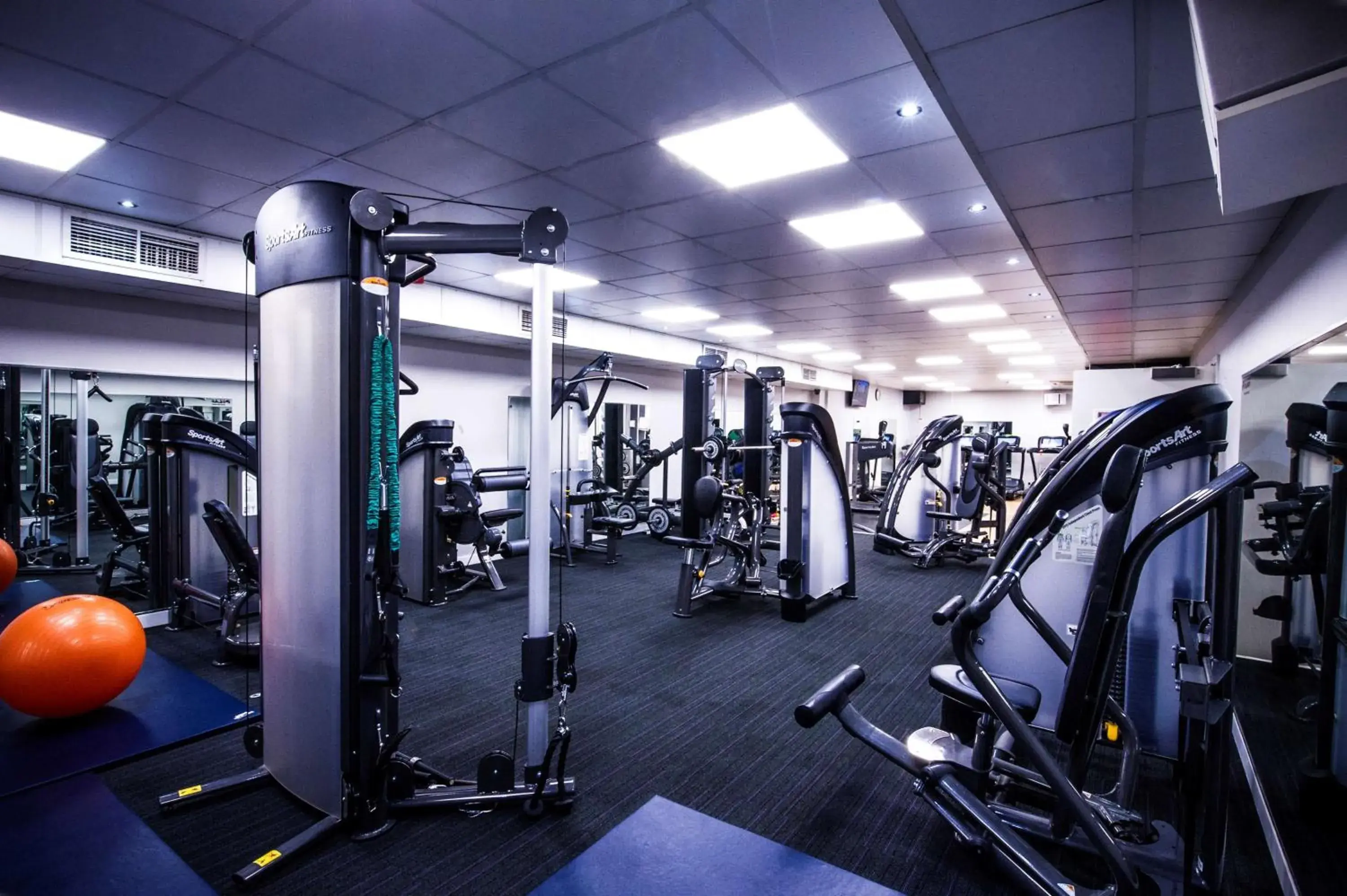 Fitness centre/facilities in DoubleTree by Hilton Cheltenham-Cotswolds Fitness centre/facilities in DoubleTree by Hilton Cheltenham-Cotswolds