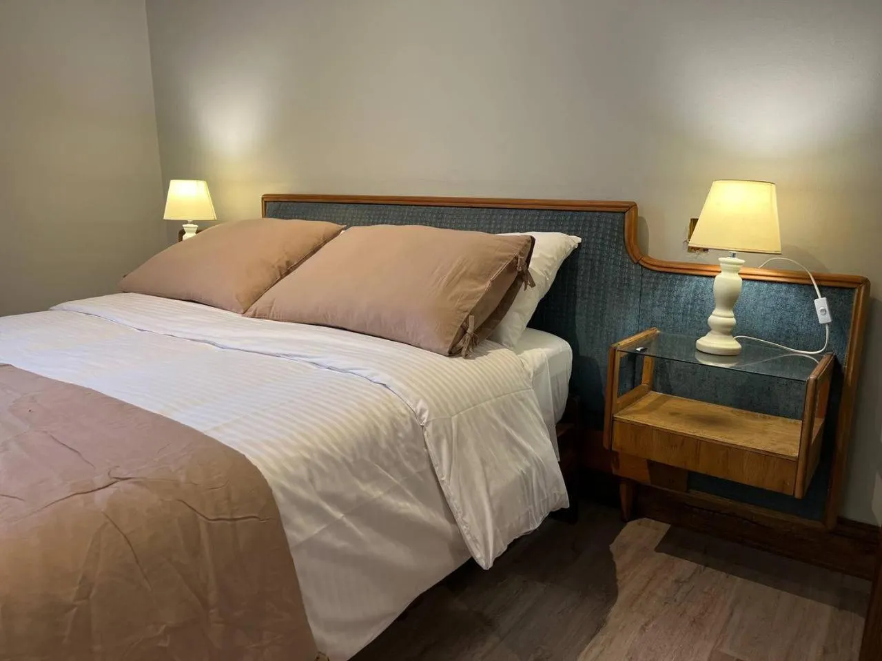 Bed in Hotel Casa Aure