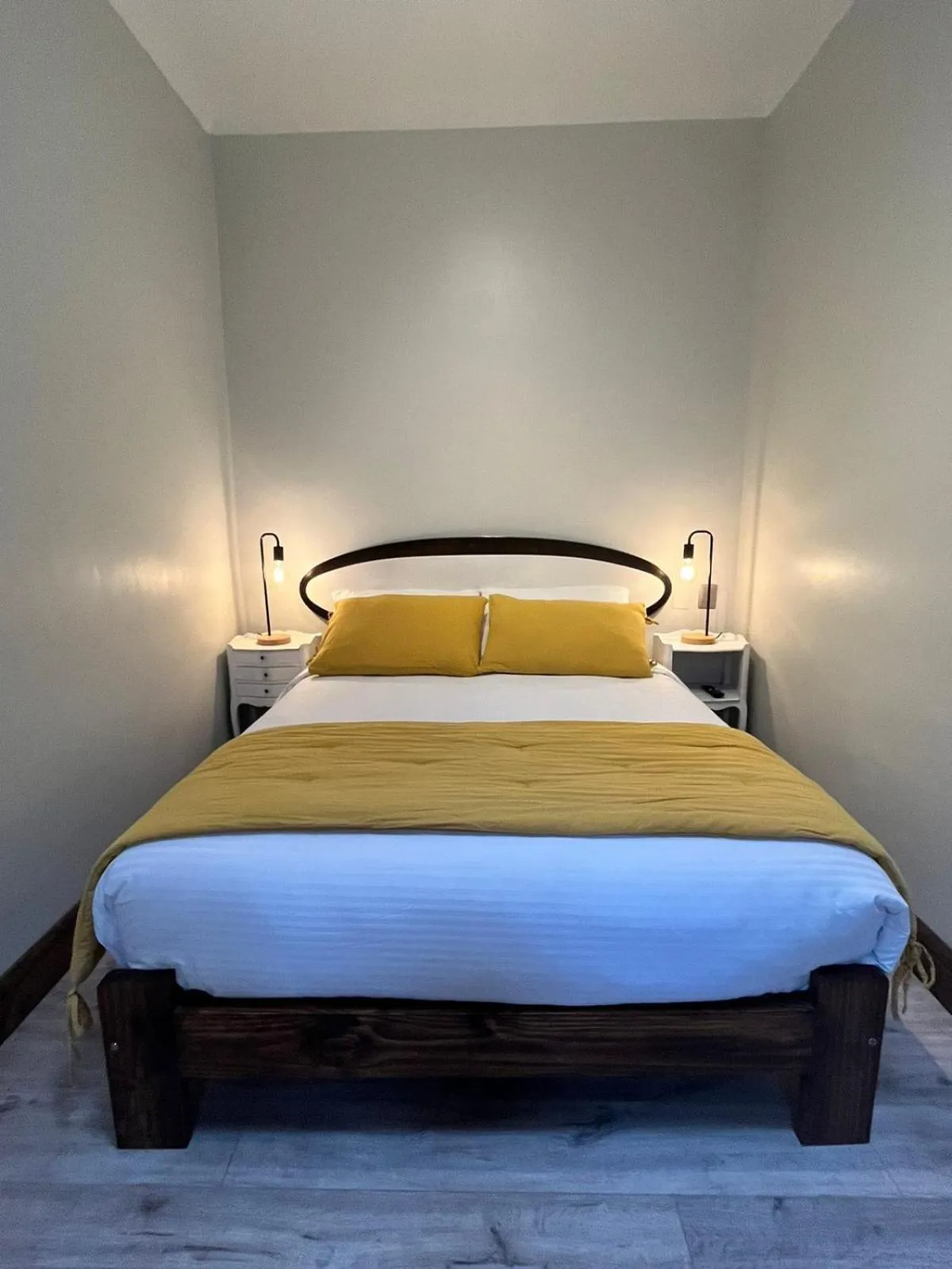 Bed in Hotel Casa Aure