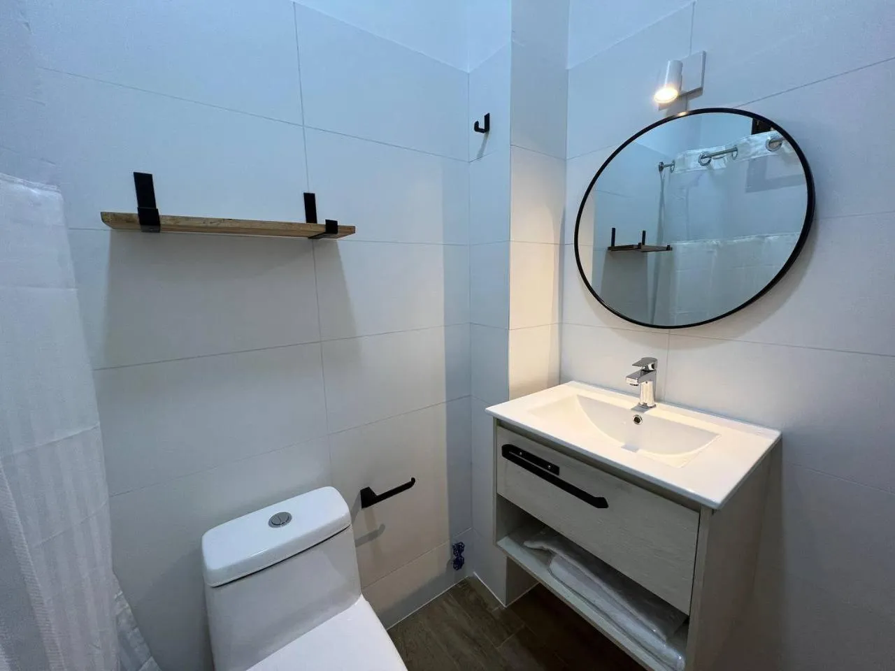 Shower in Hotel Casa Aure