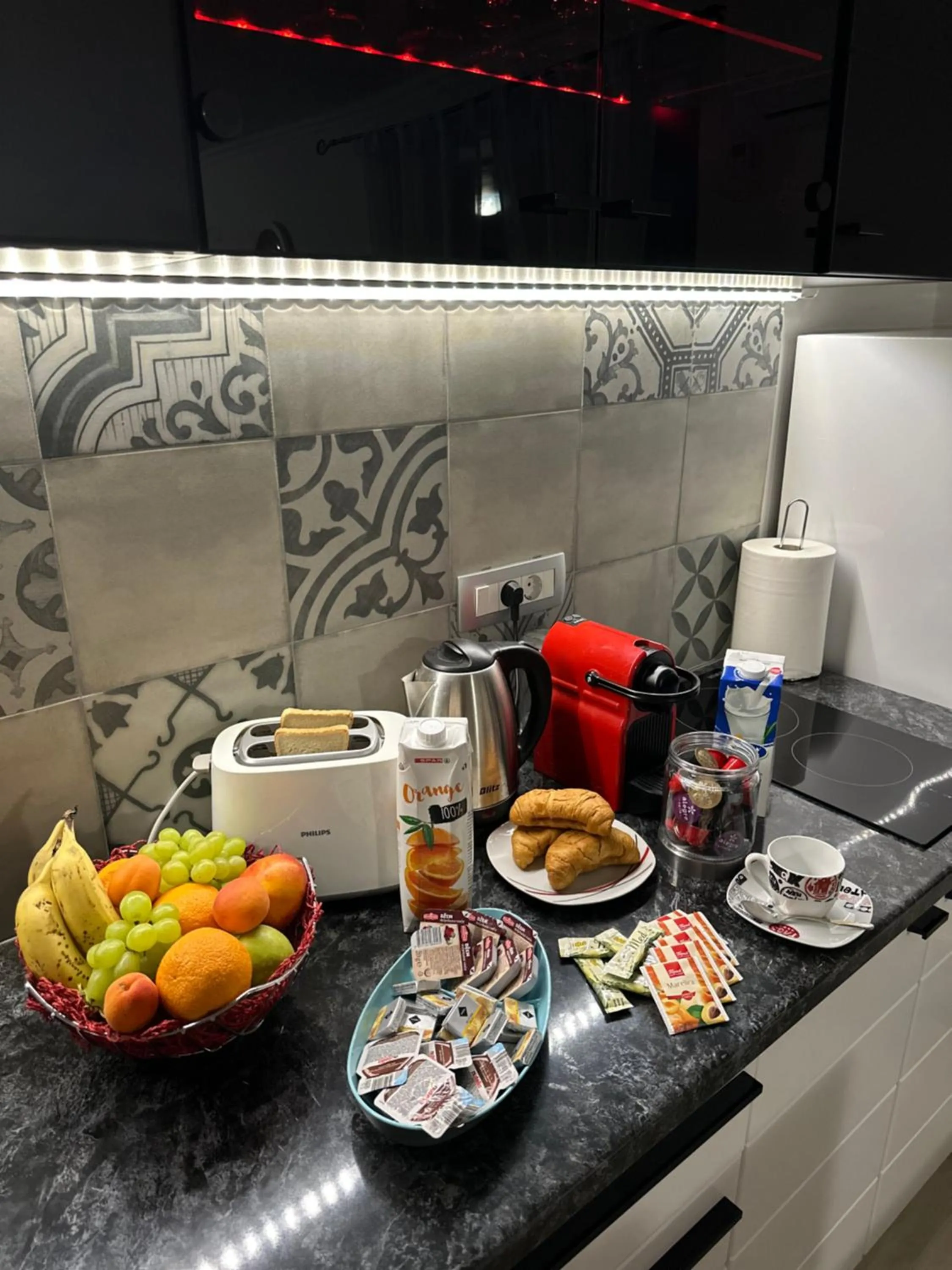 Coffee/tea facilities in ViSTAMaRE Apartment