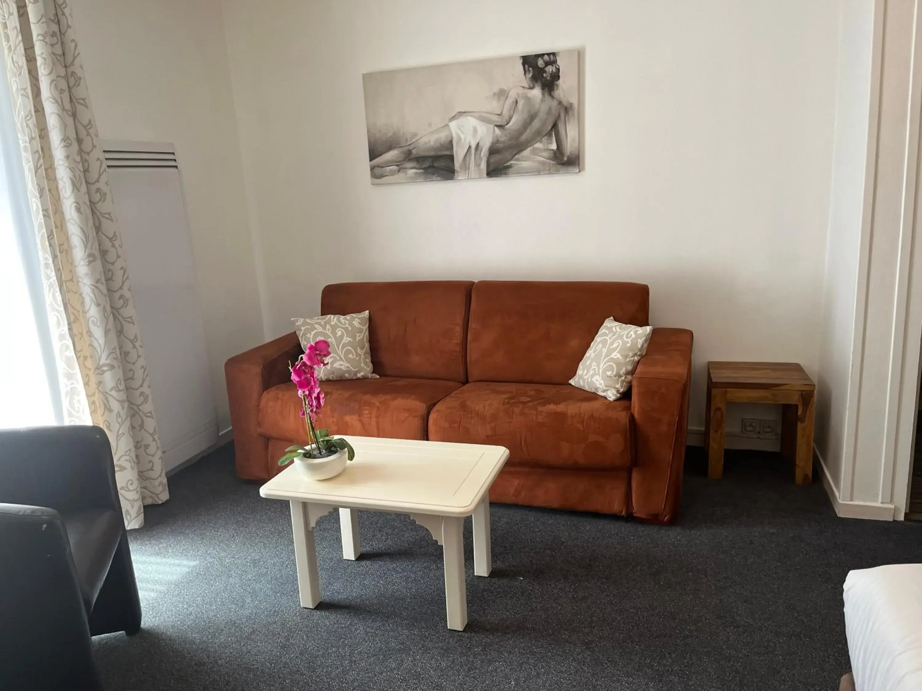 Living room in Logis Hôtel Belle Etoile Vichy Living room in Logis Hôtel Belle Etoile Vichy