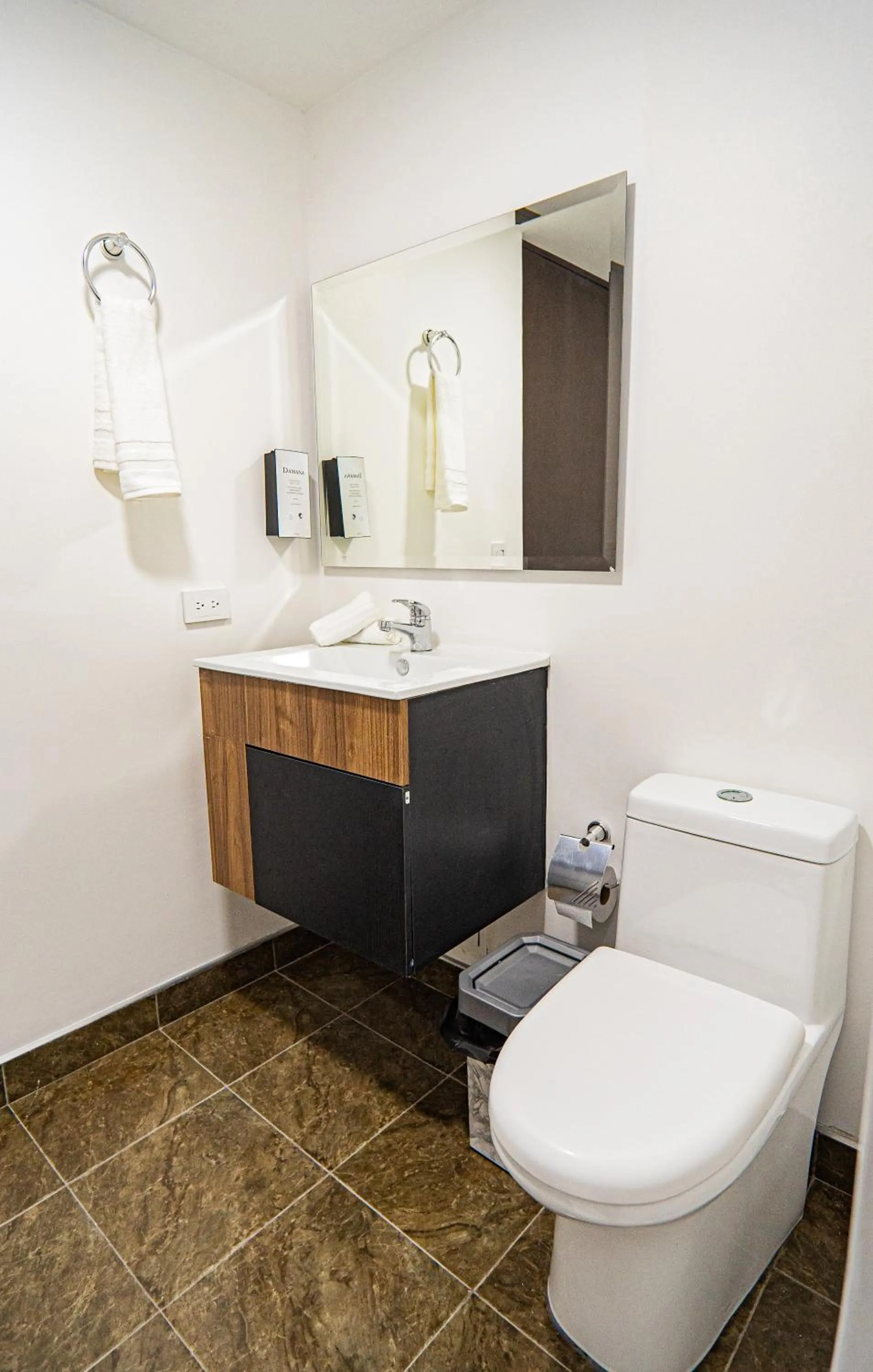 Bathroom in Hotel Arisha Cali